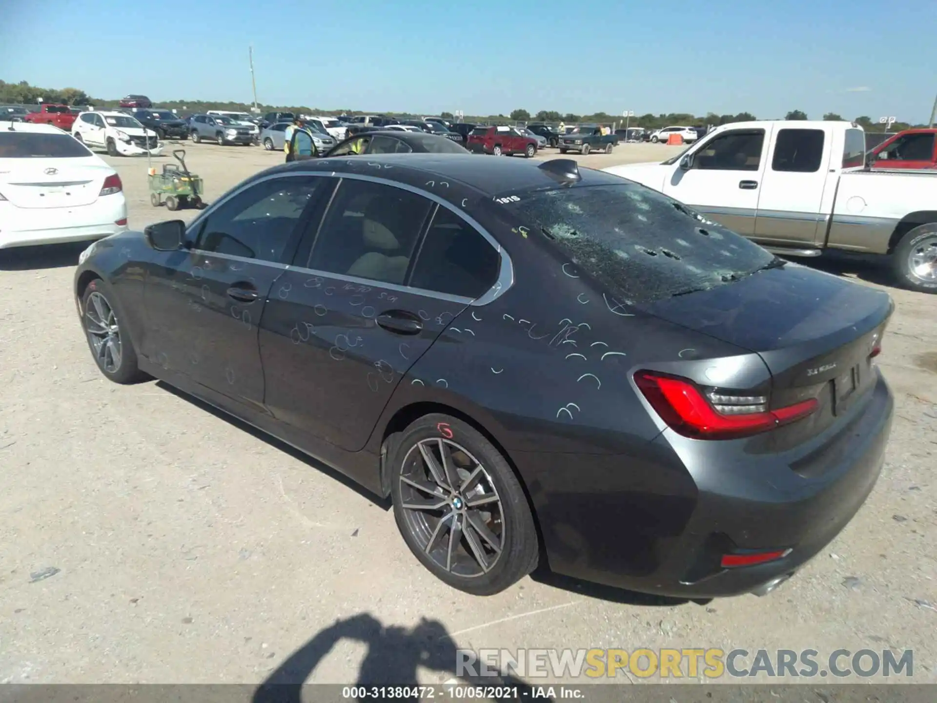 3 Photograph of a damaged car 3MW5R1J01L8B33387 BMW 3 SERIES 2020