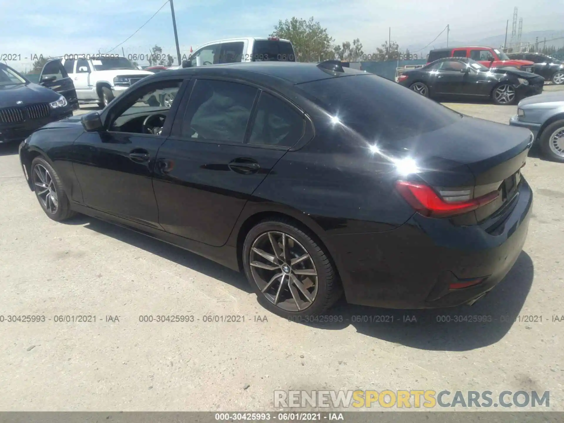 3 Photograph of a damaged car 3MW5R1J01L8B34457 BMW 3 SERIES 2020