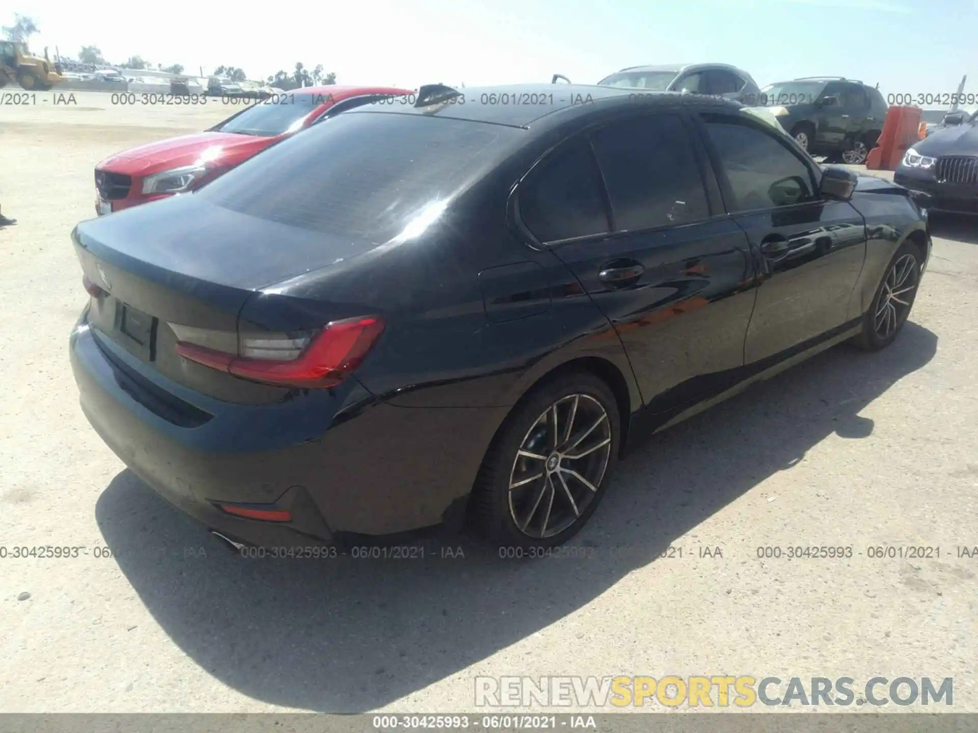 4 Photograph of a damaged car 3MW5R1J01L8B34457 BMW 3 SERIES 2020