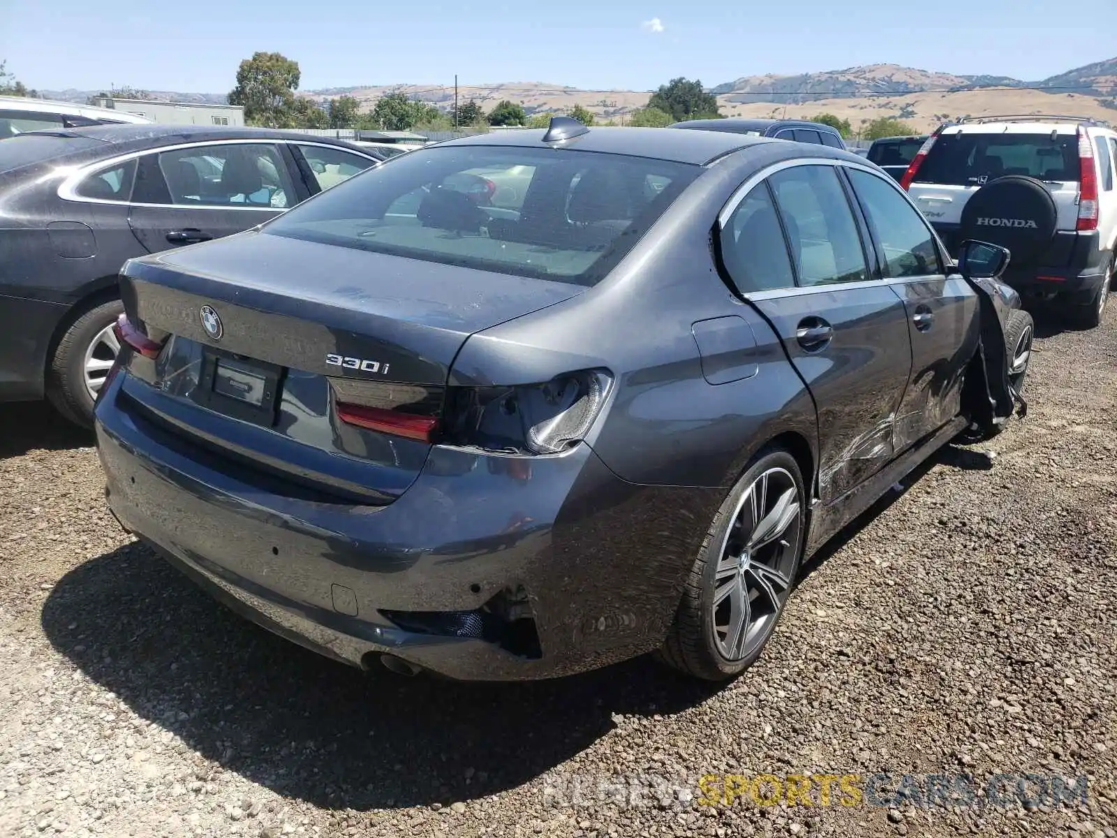 4 Photograph of a damaged car 3MW5R1J01L8B41411 BMW 3 SERIES 2020