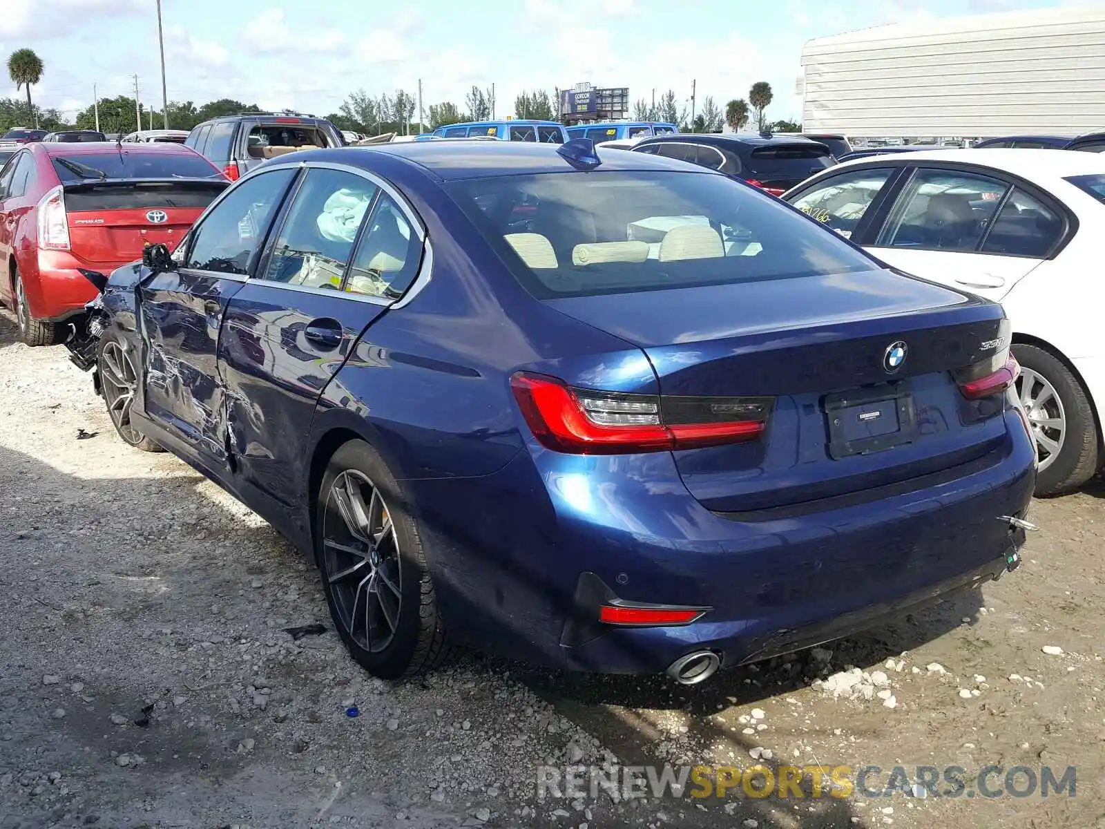 3 Photograph of a damaged car 3MW5R1J02L8B10166 BMW 3 SERIES 2020