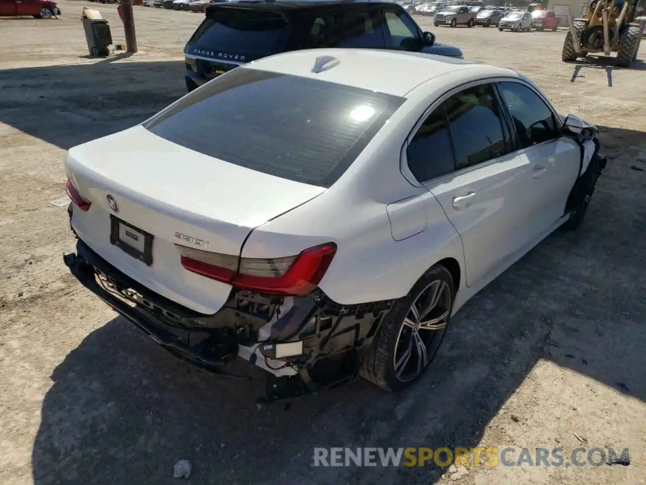 4 Photograph of a damaged car 3MW5R1J02L8B10779 BMW 3 SERIES 2020