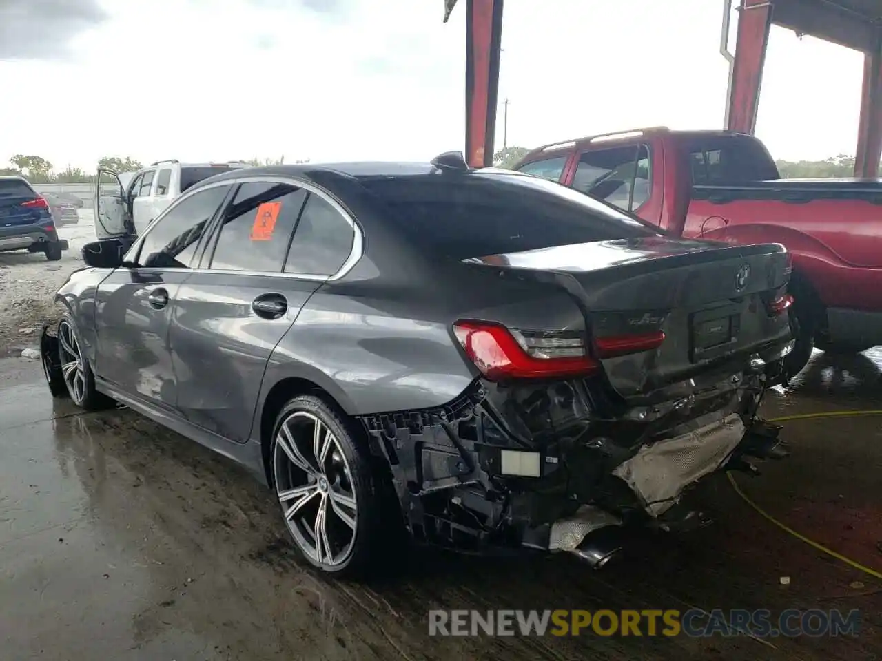 3 Photograph of a damaged car 3MW5R1J02L8B13438 BMW 3 SERIES 2020