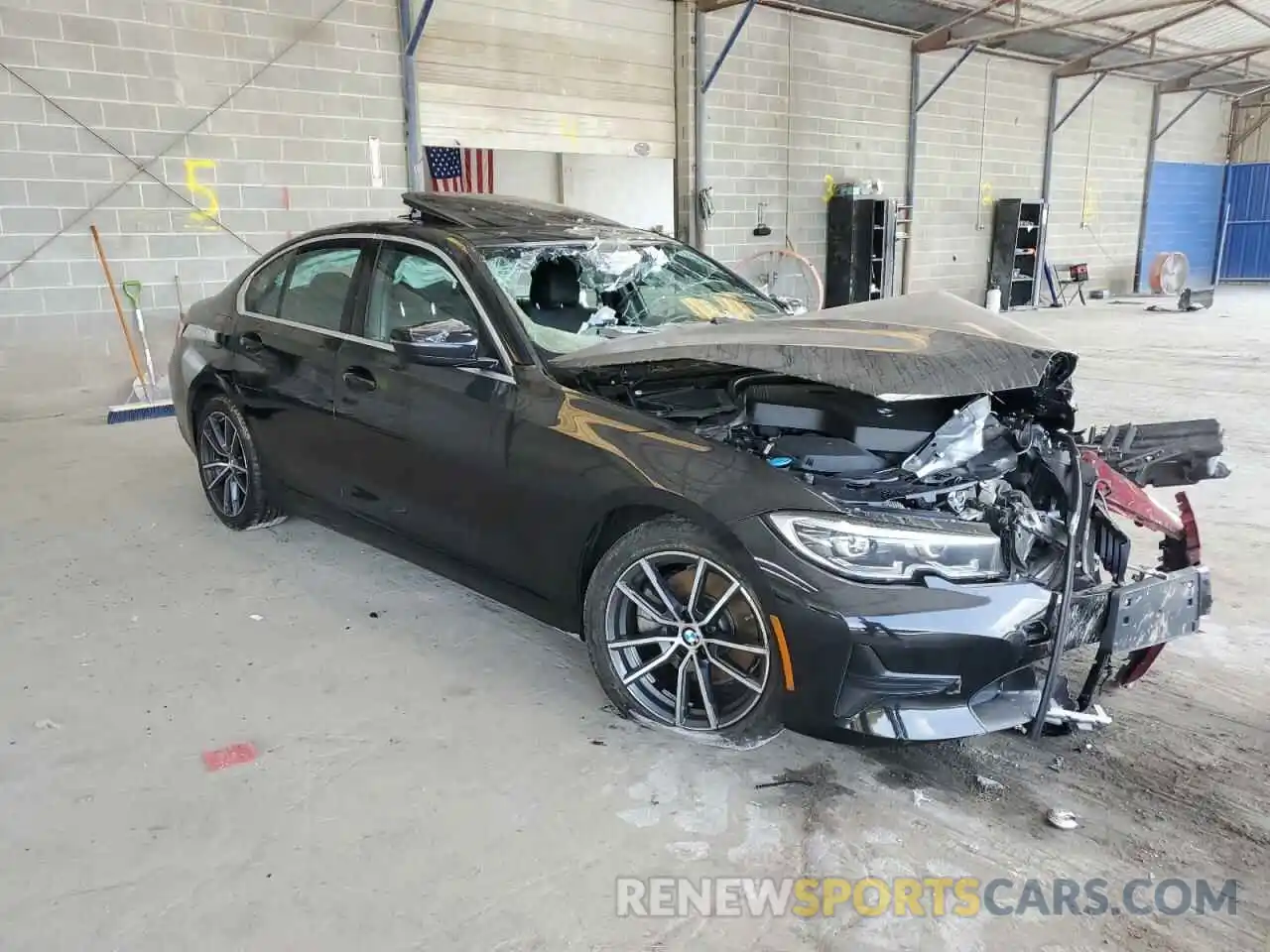 4 Photograph of a damaged car 3MW5R1J02L8B20700 BMW 3 SERIES 2020