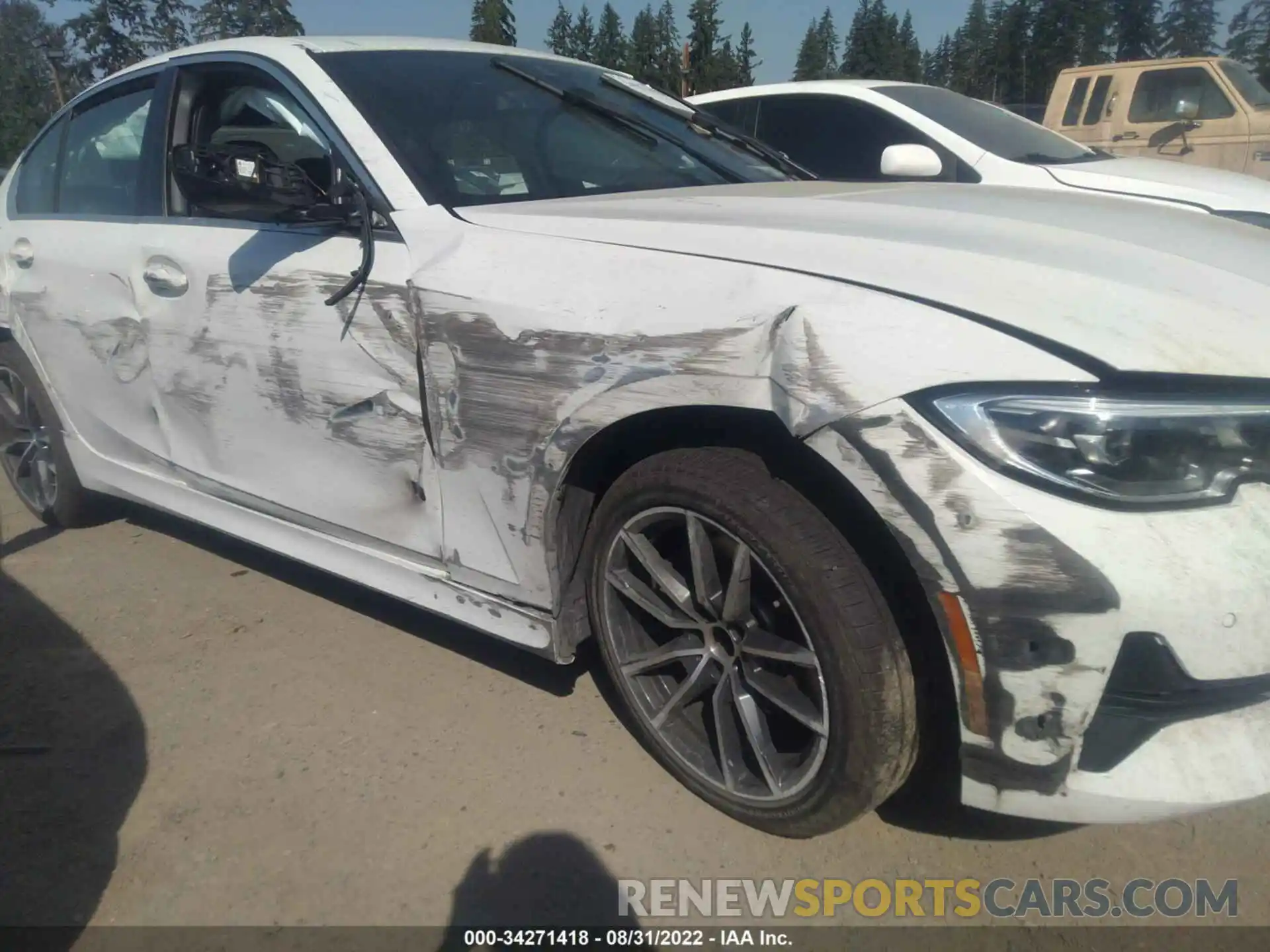 6 Photograph of a damaged car 3MW5R1J02L8B21474 BMW 3 SERIES 2020