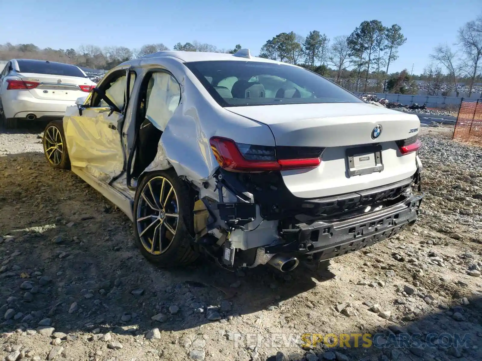 3 Photograph of a damaged car 3MW5R1J02L8B22608 BMW 3 SERIES 2020