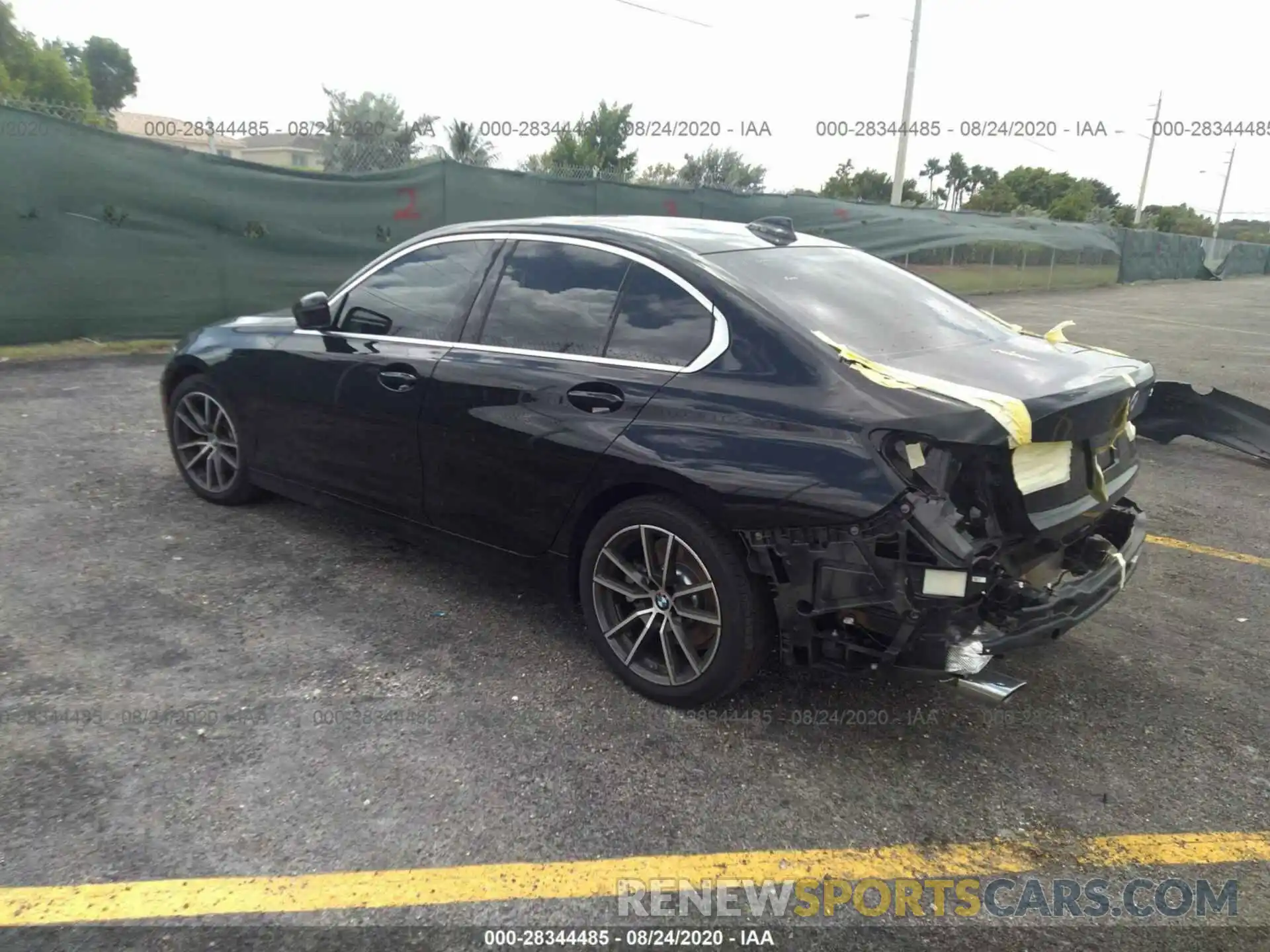 3 Photograph of a damaged car 3MW5R1J02L8B32376 BMW 3 SERIES 2020