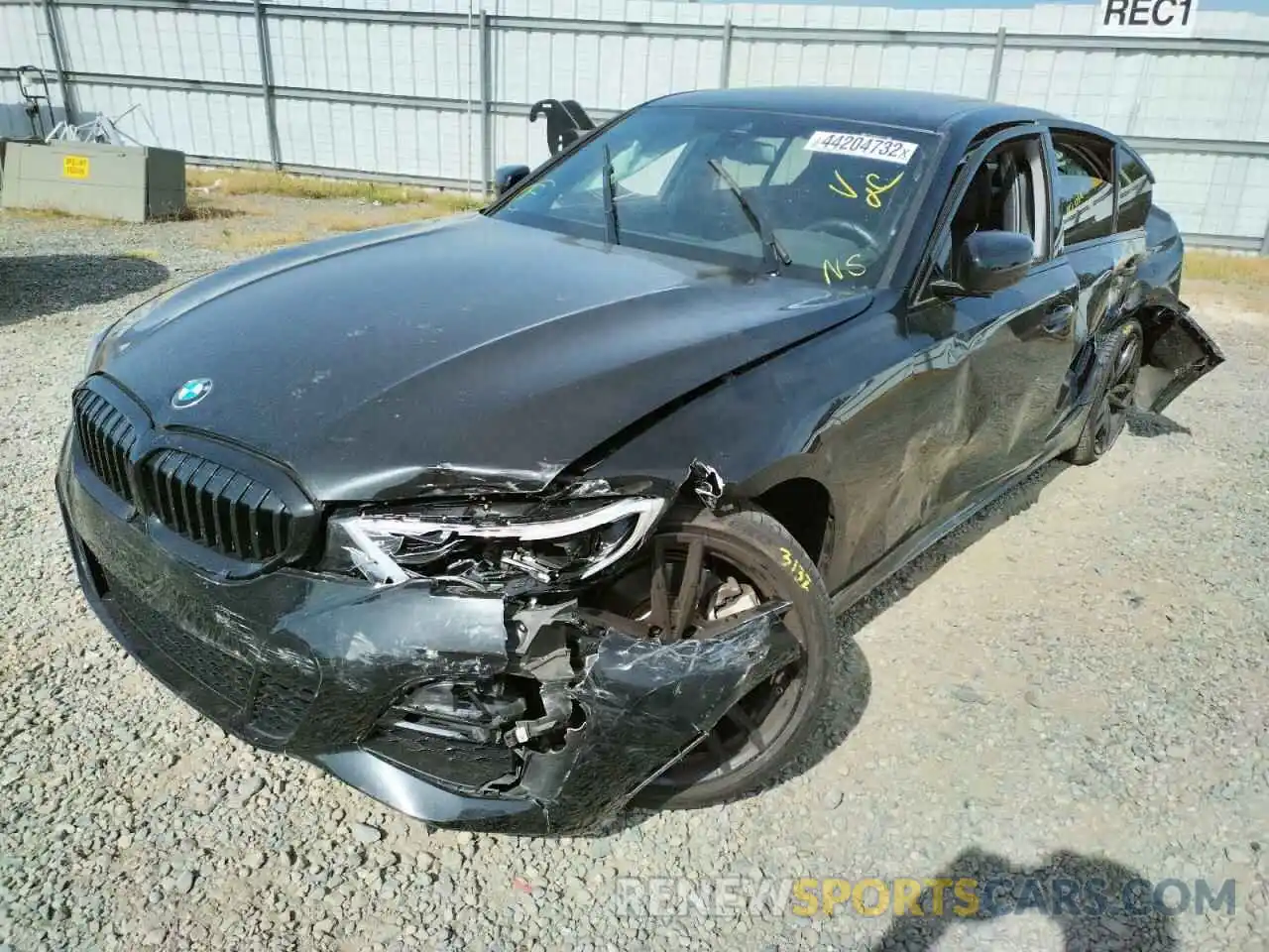 2 Фотография поврежденного автомобиля 3MW5R1J02L8B35438 BMW 3 SERIES 2020