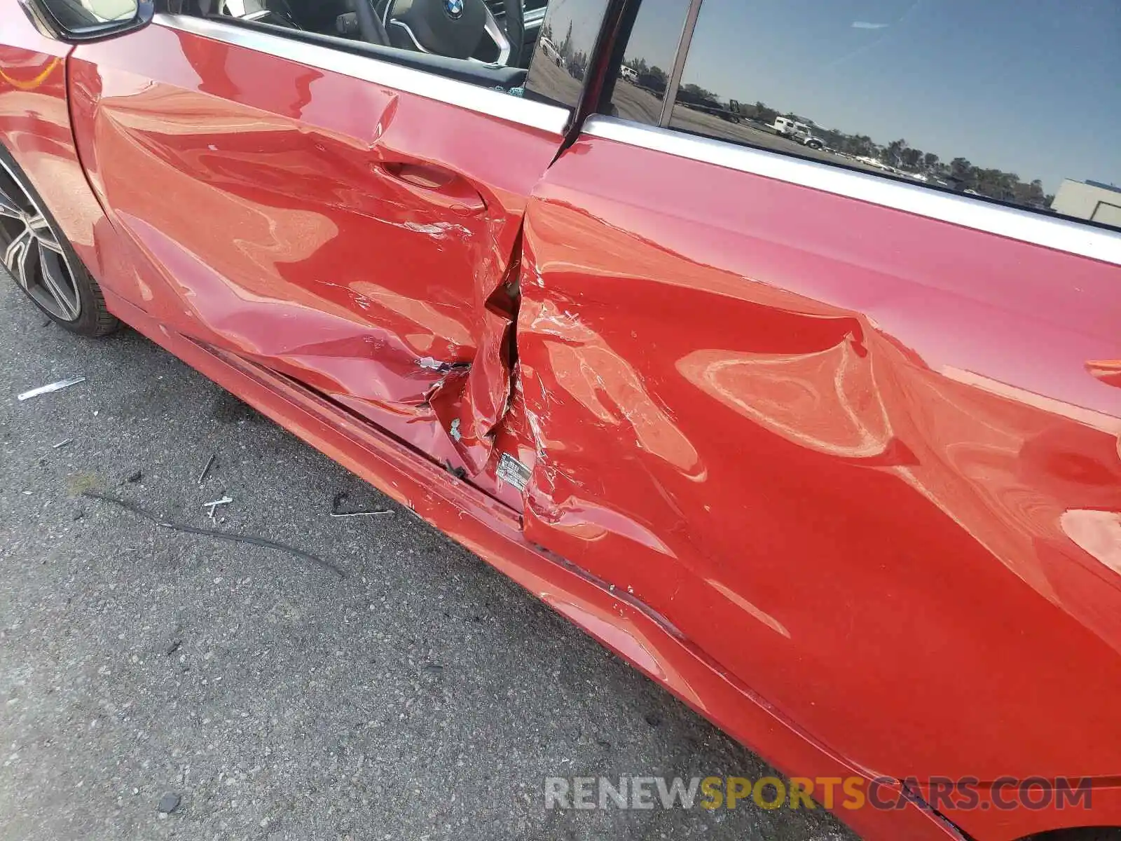 9 Photograph of a damaged car 3MW5R1J02L8B37996 BMW 3 SERIES 2020