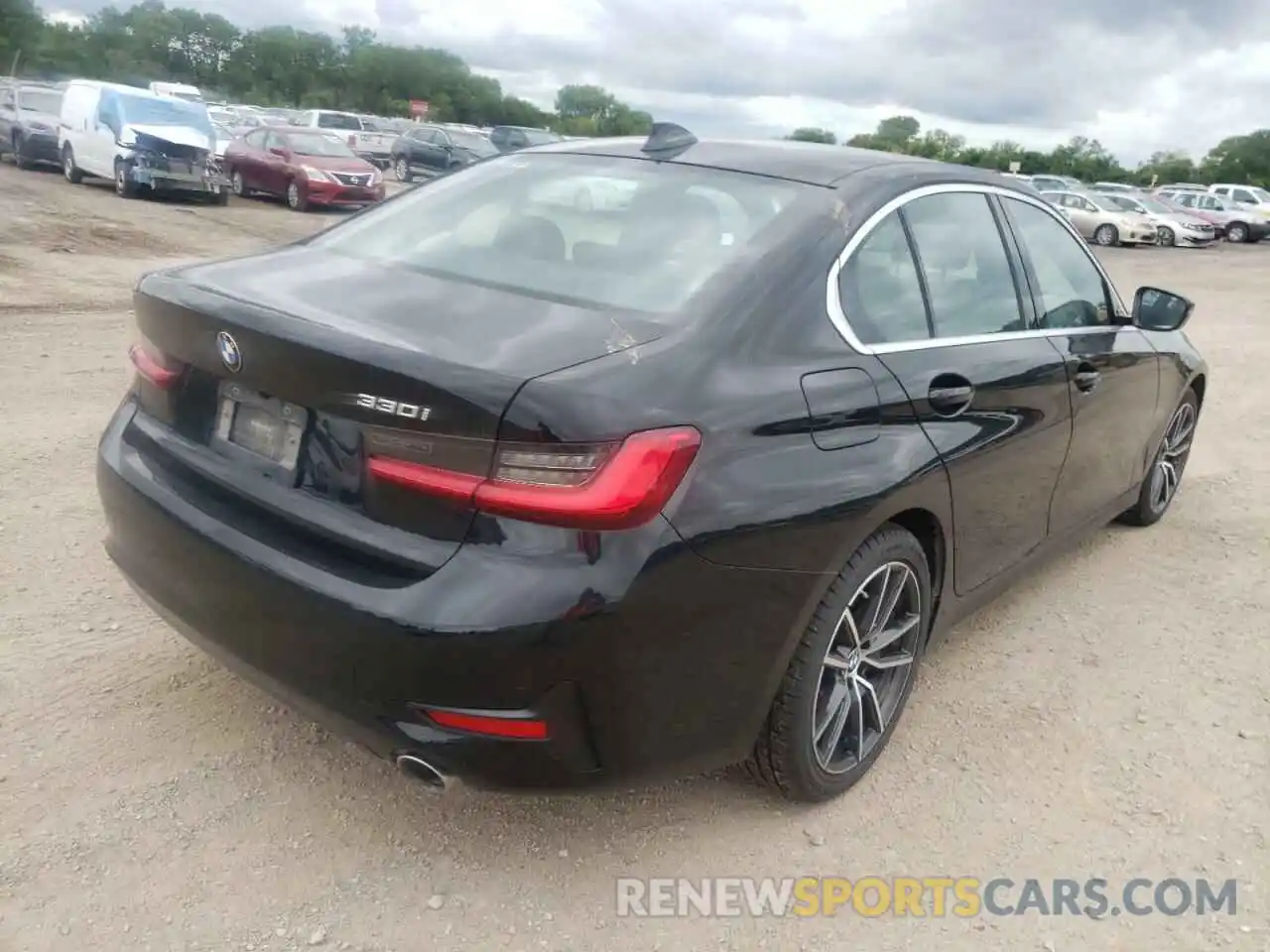 4 Photograph of a damaged car 3MW5R1J03L8B20673 BMW 3 SERIES 2020