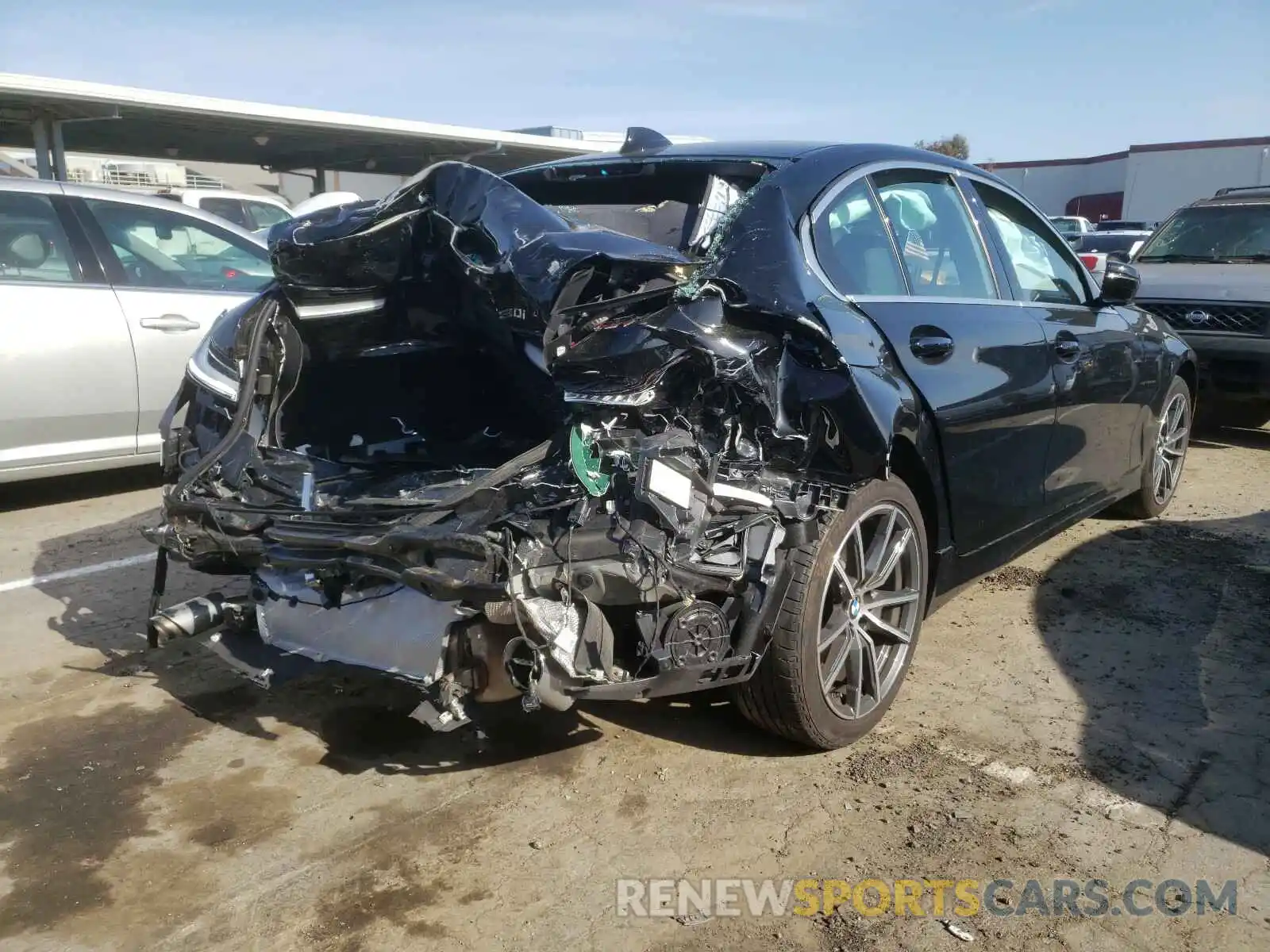 4 Фотография поврежденного автомобиля 3MW5R1J03L8B20964 BMW 3 SERIES 2020