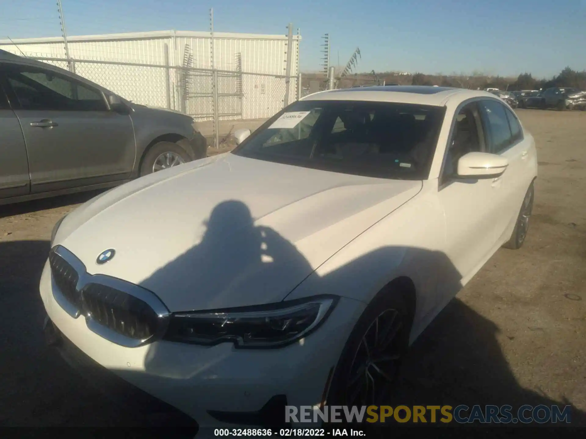 2 Photograph of a damaged car 3MW5R1J03L8B21824 BMW 3 SERIES 2020