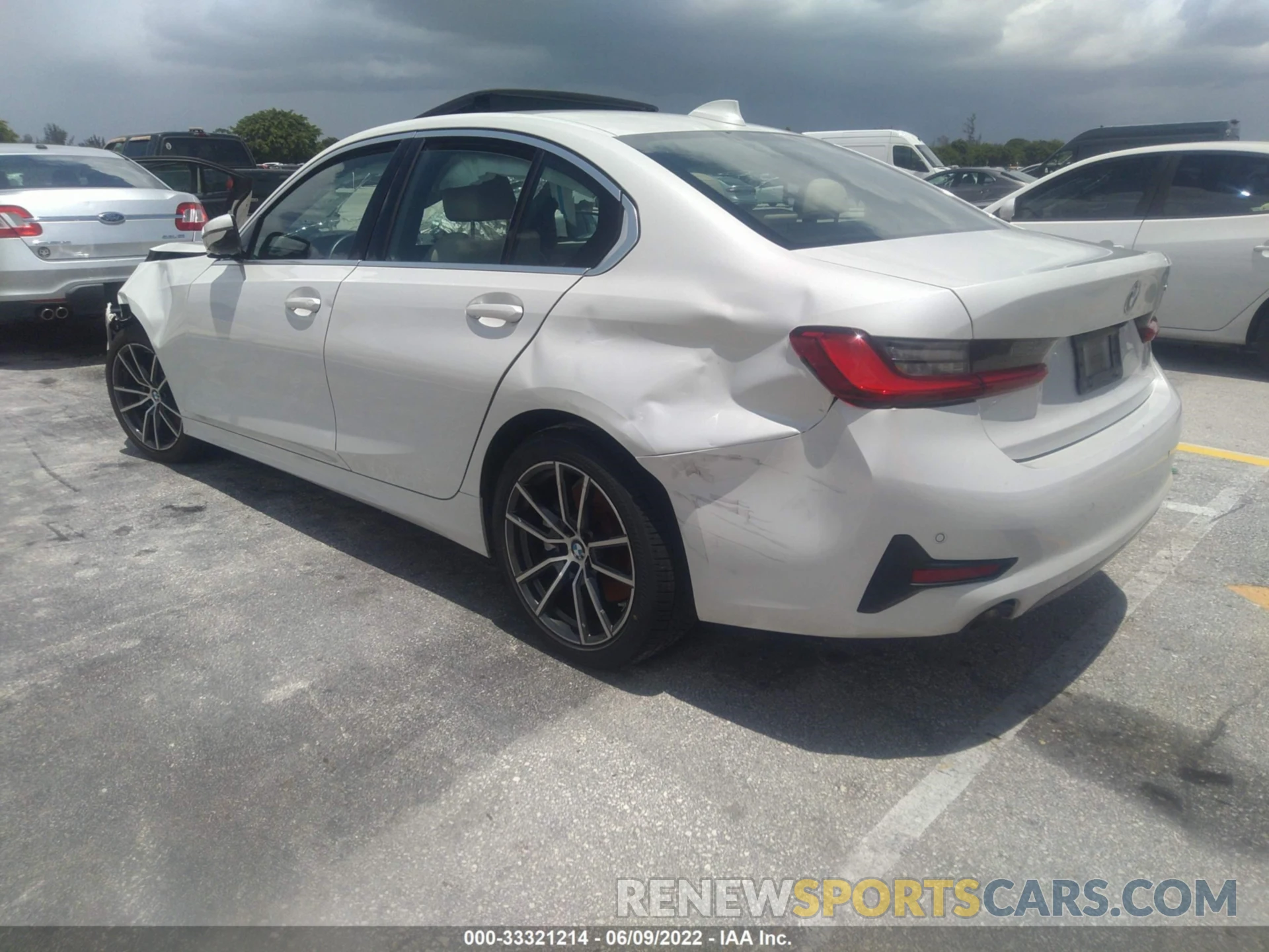 3 Photograph of a damaged car 3MW5R1J03L8B23380 BMW 3 SERIES 2020