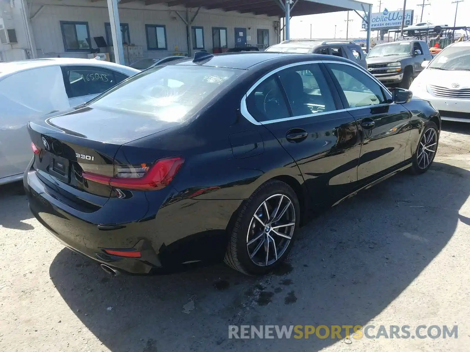 4 Photograph of a damaged car 3MW5R1J03L8B24111 BMW 3 SERIES 2020