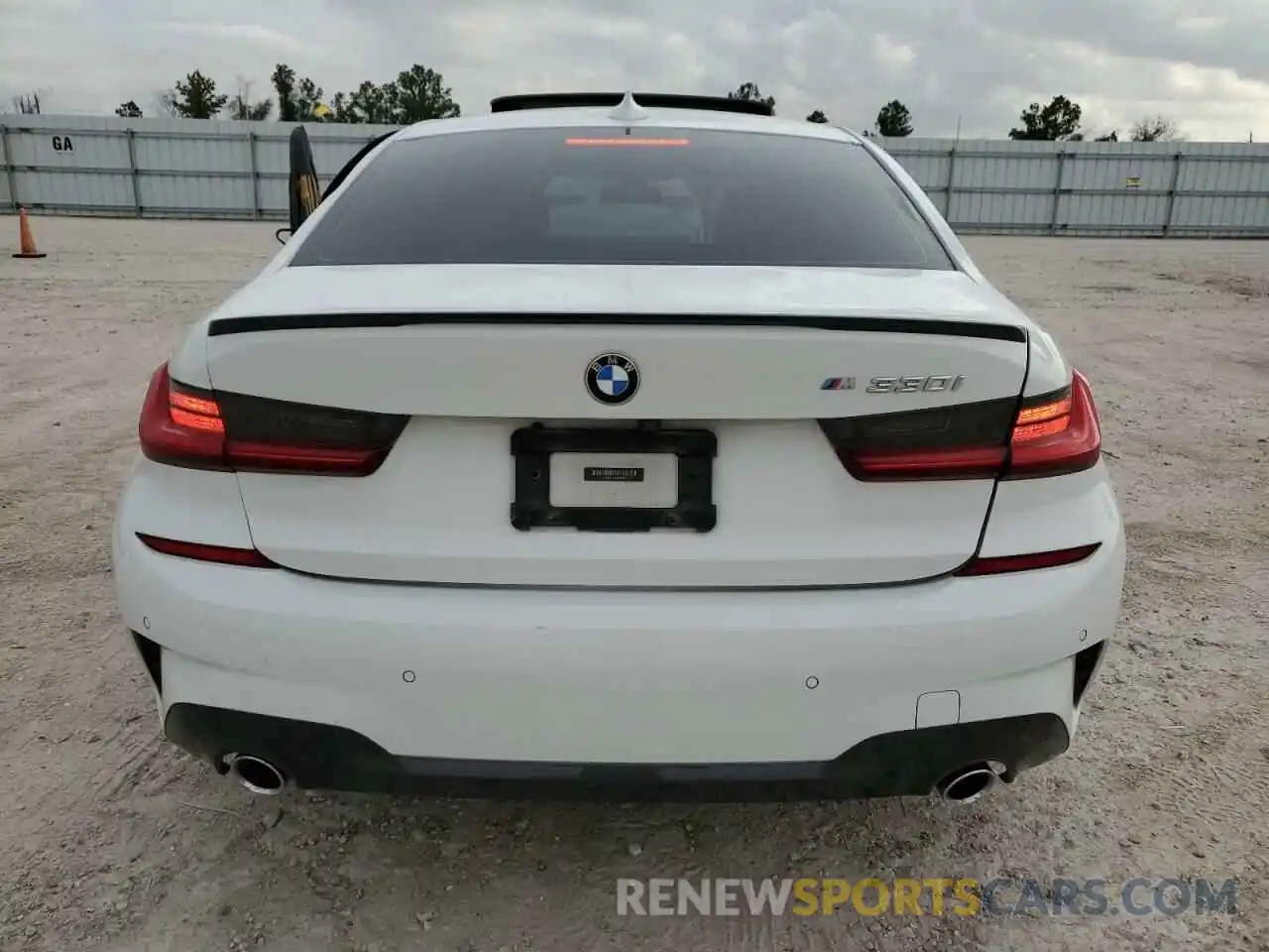 6 Photograph of a damaged car 3MW5R1J03L8B26070 BMW 3 SERIES 2020