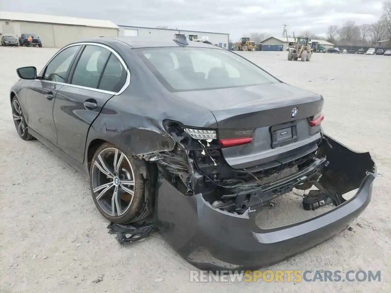 3 Photograph of a damaged car 3MW5R1J04L8B05051 BMW 3 SERIES 2020