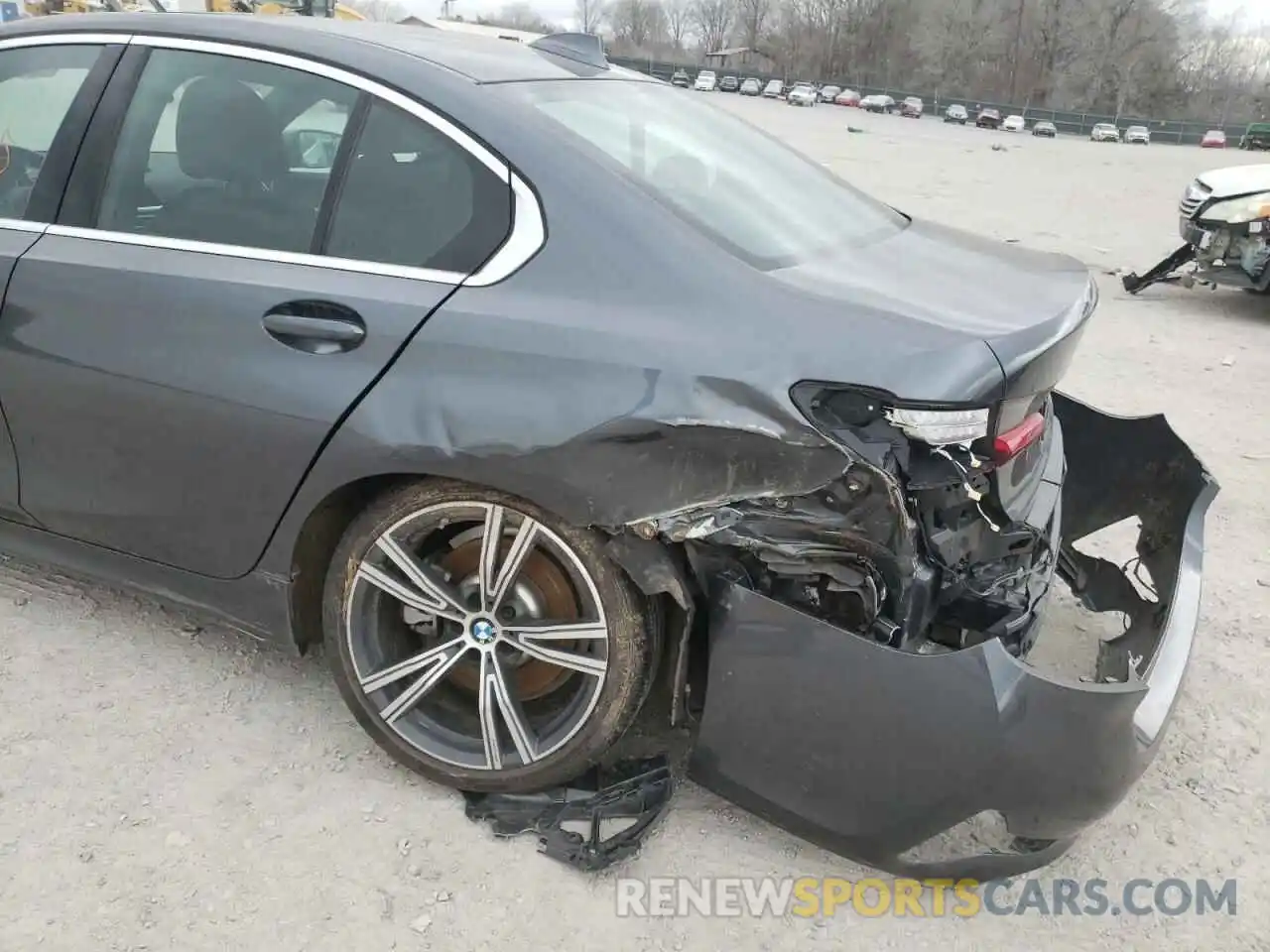 9 Photograph of a damaged car 3MW5R1J04L8B05051 BMW 3 SERIES 2020