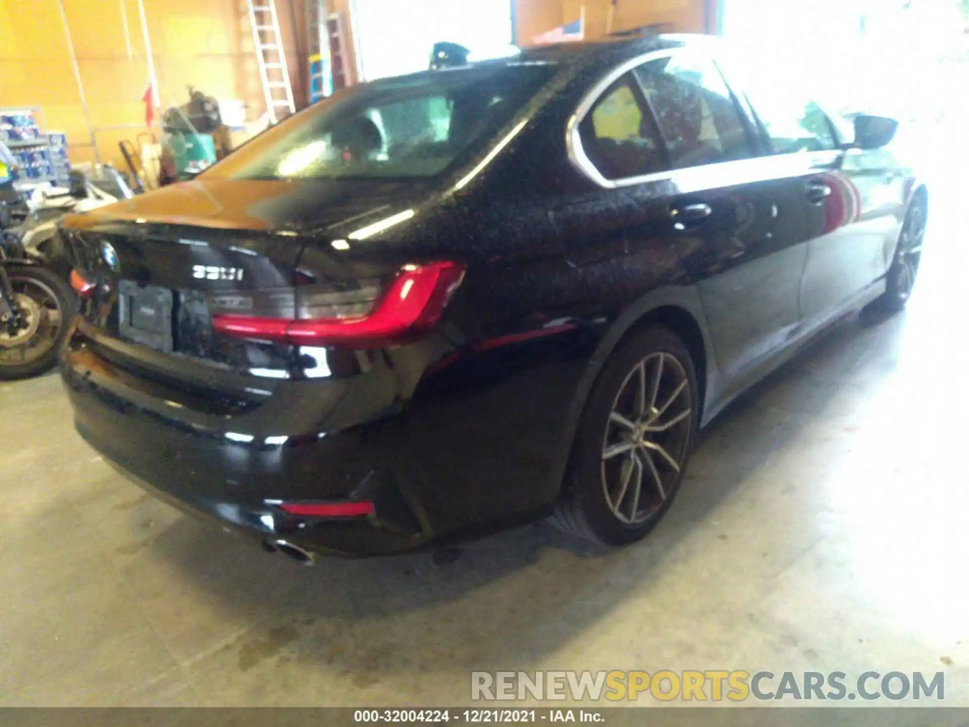 4 Photograph of a damaged car 3MW5R1J04L8B11853 BMW 3 SERIES 2020