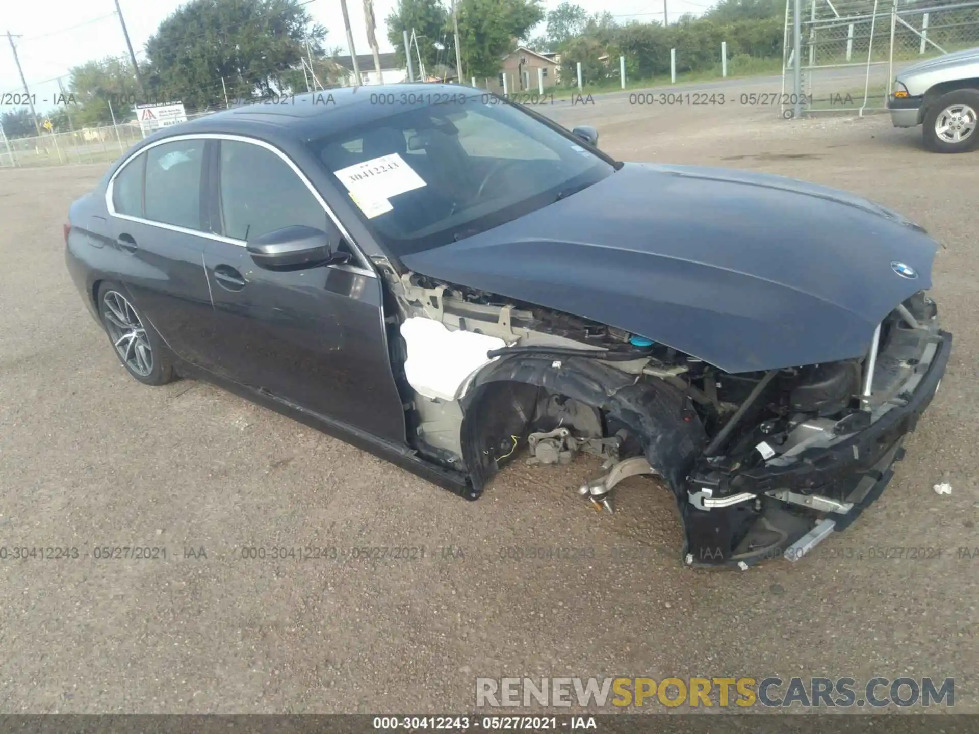 1 Photograph of a damaged car 3MW5R1J04L8B18222 BMW 3 SERIES 2020