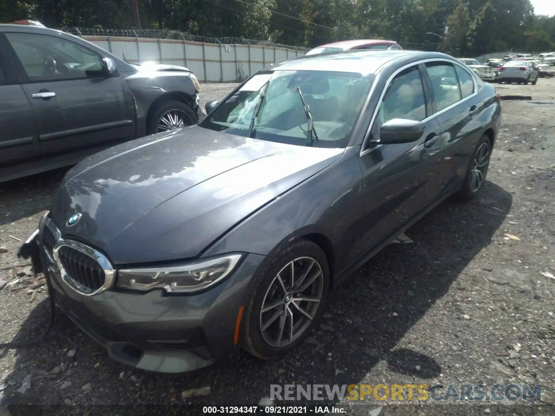 2 Photograph of a damaged car 3MW5R1J04L8B20908 BMW 3 SERIES 2020