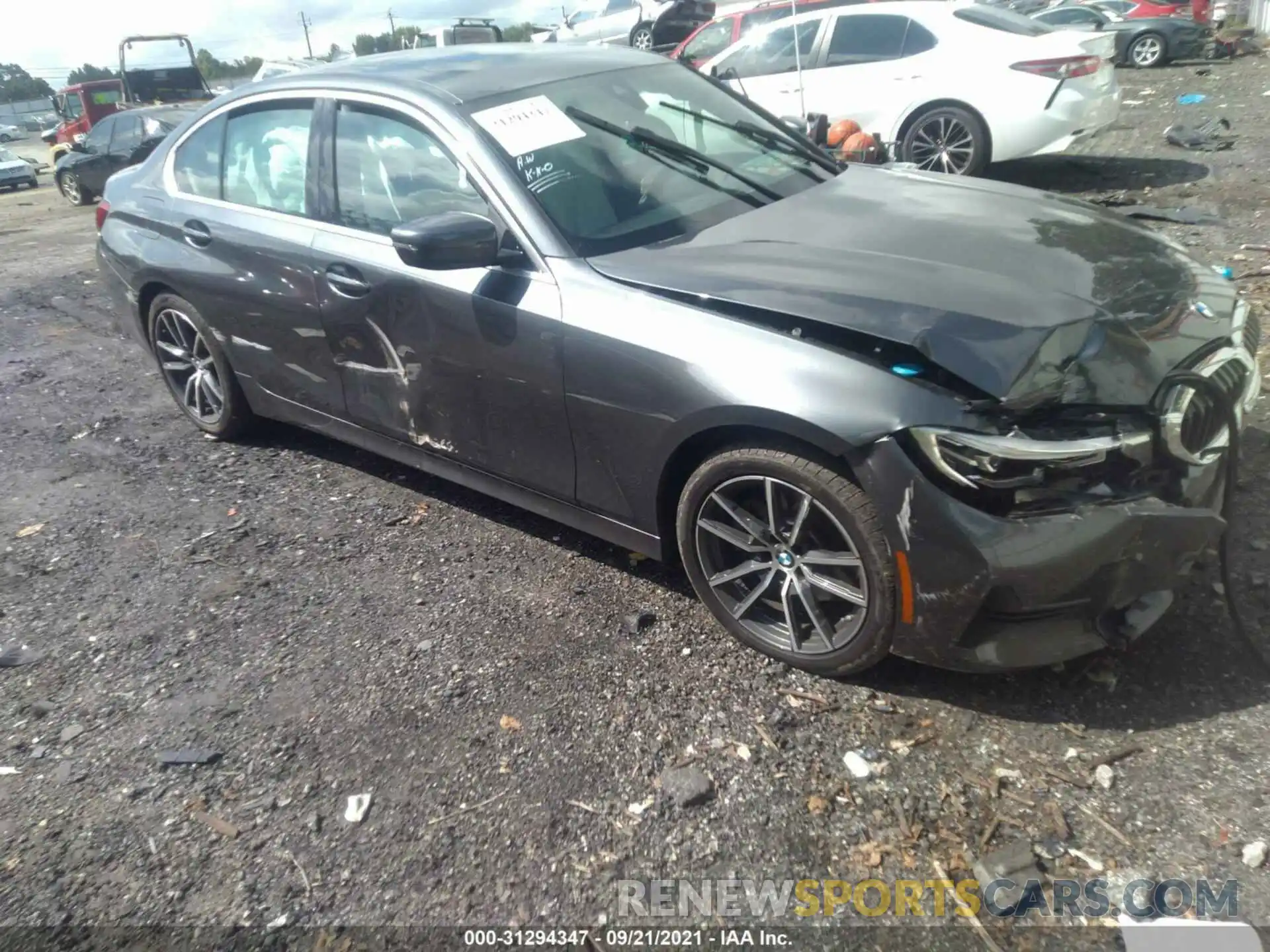 6 Photograph of a damaged car 3MW5R1J04L8B20908 BMW 3 SERIES 2020