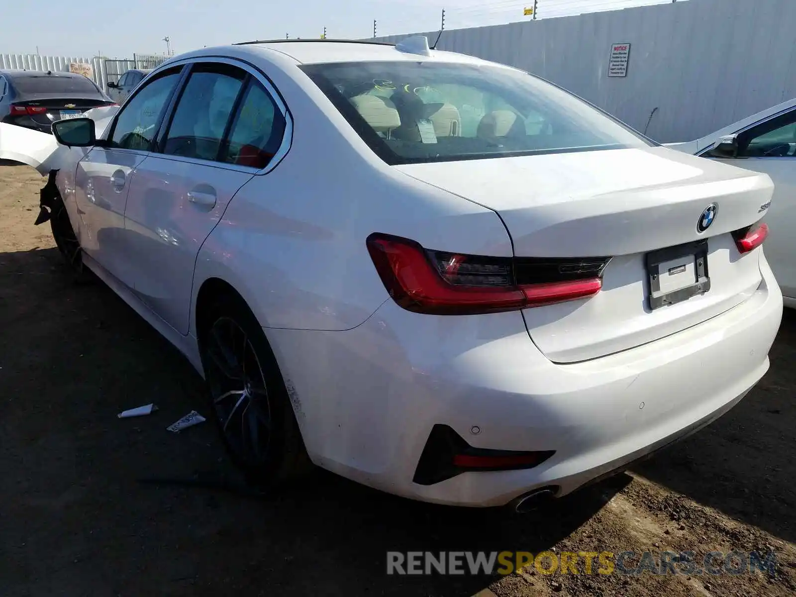 3 Photograph of a damaged car 3MW5R1J04L8B21573 BMW 3 SERIES 2020