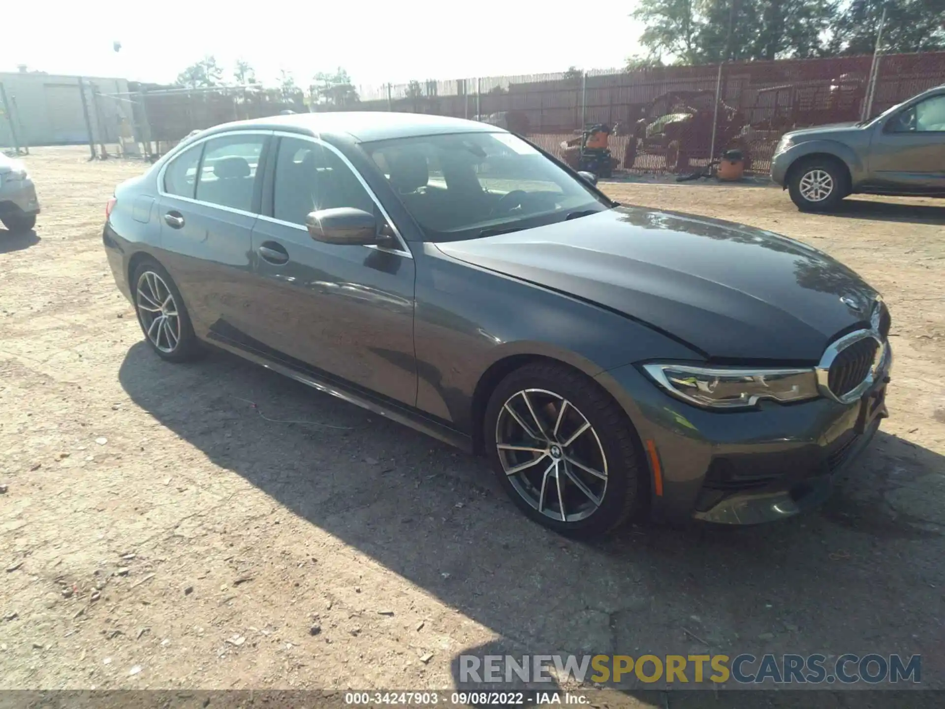 1 Photograph of a damaged car 3MW5R1J04L8B22464 BMW 3 SERIES 2020