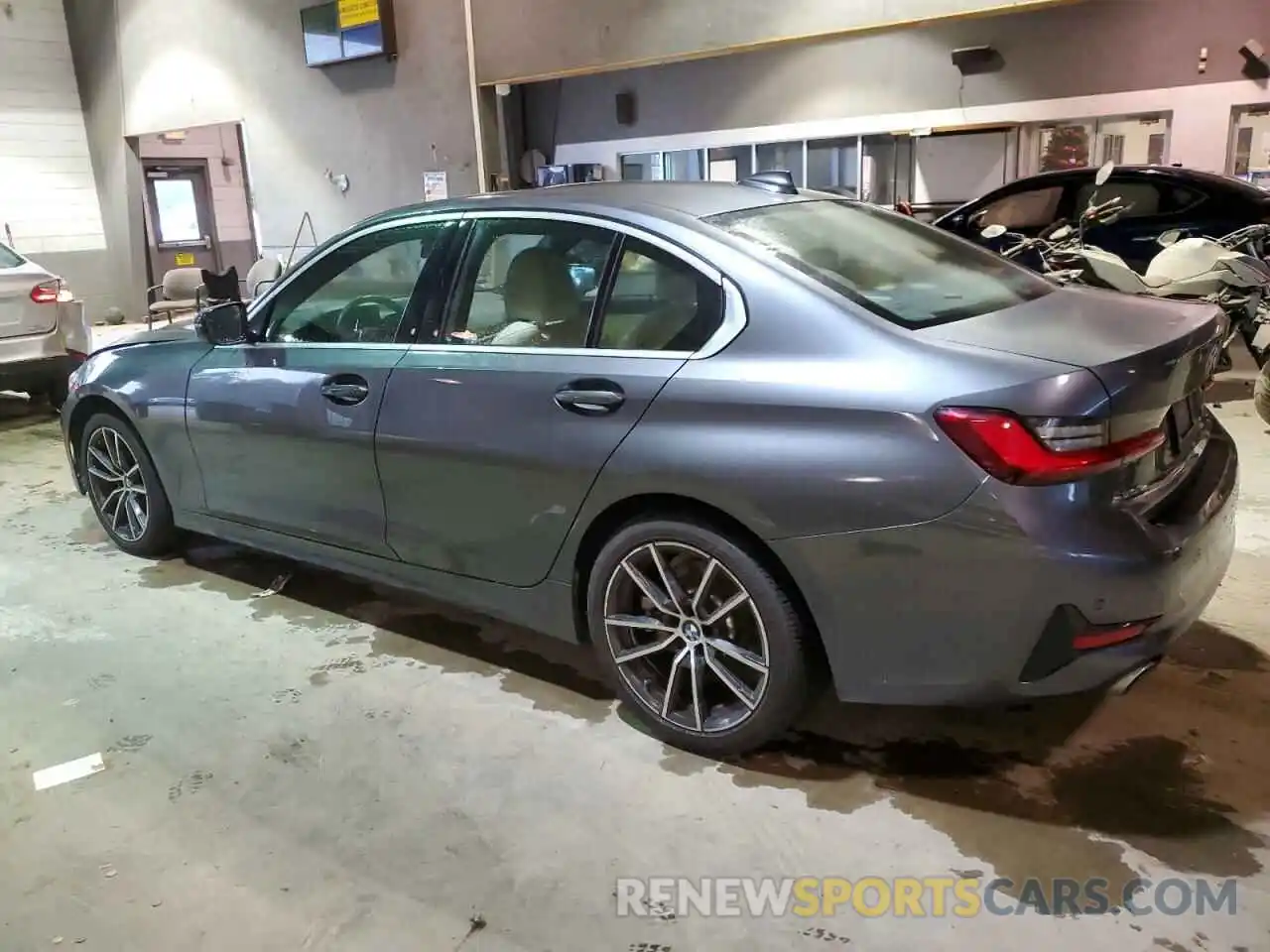 2 Photograph of a damaged car 3MW5R1J04L8B23758 BMW 3 SERIES 2020