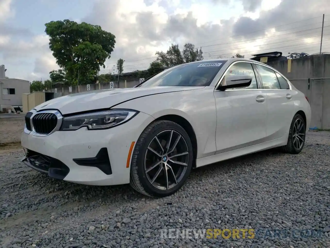 2 Photograph of a damaged car 3MW5R1J04L8B25476 BMW 3 SERIES 2020