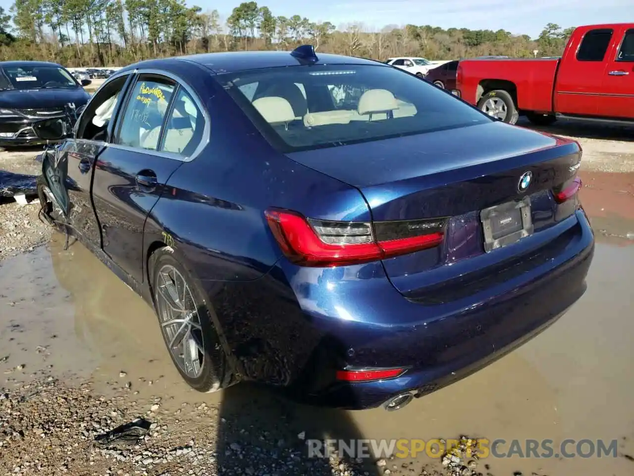 3 Photograph of a damaged car 3MW5R1J04L8B27924 BMW 3 SERIES 2020