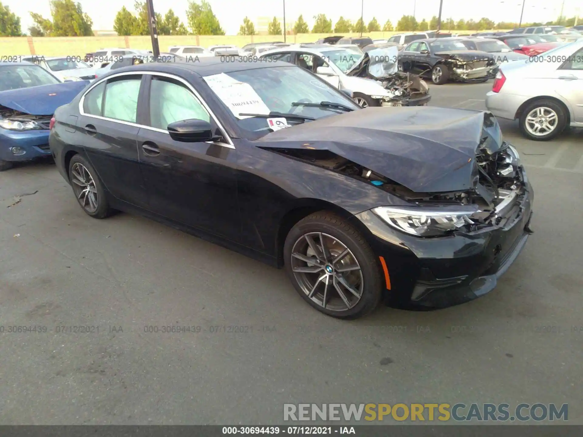 1 Photograph of a damaged car 3MW5R1J04L8B32198 BMW 3 SERIES 2020