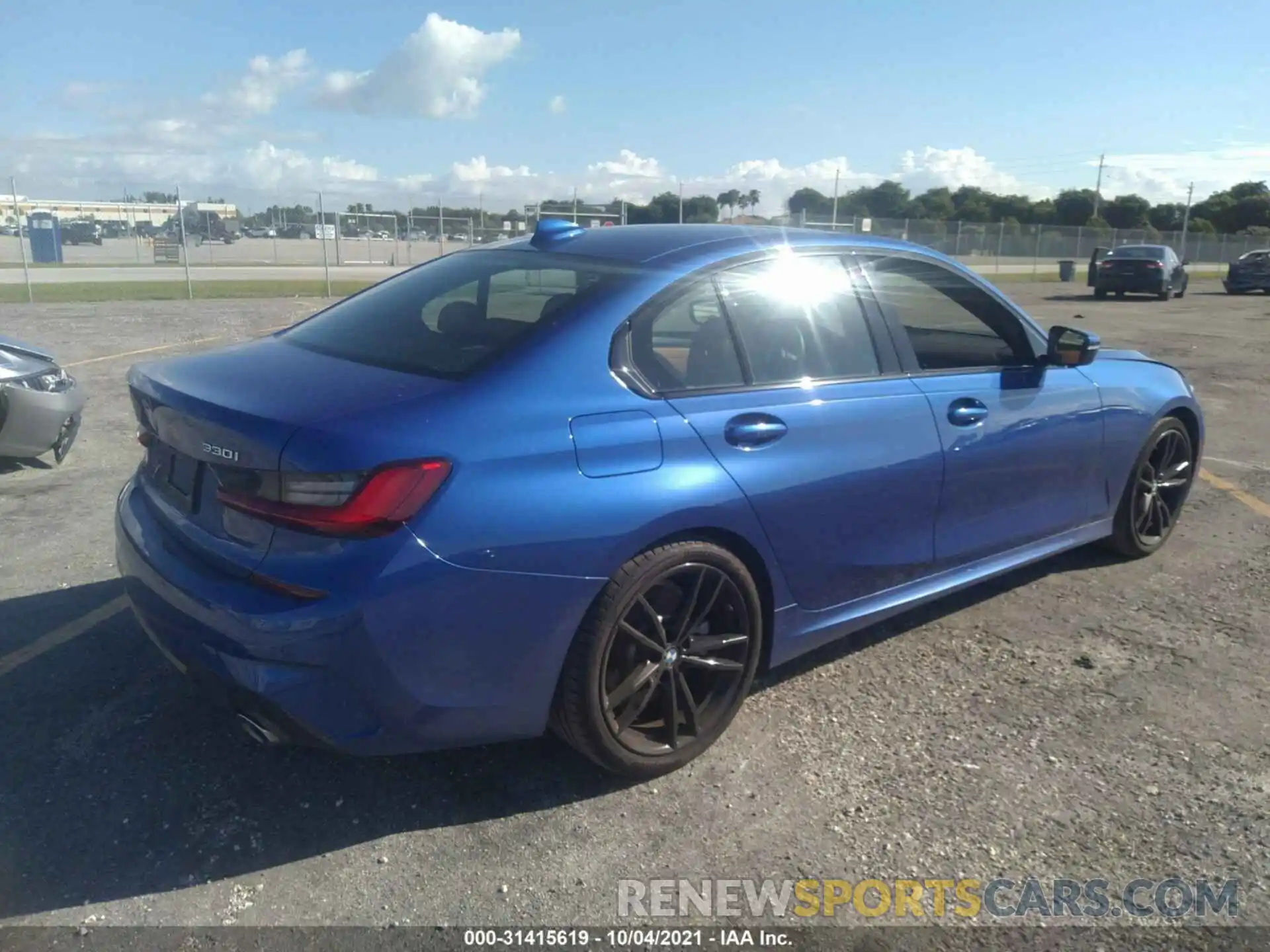 4 Photograph of a damaged car 3MW5R1J04L8B32816 BMW 3 SERIES 2020