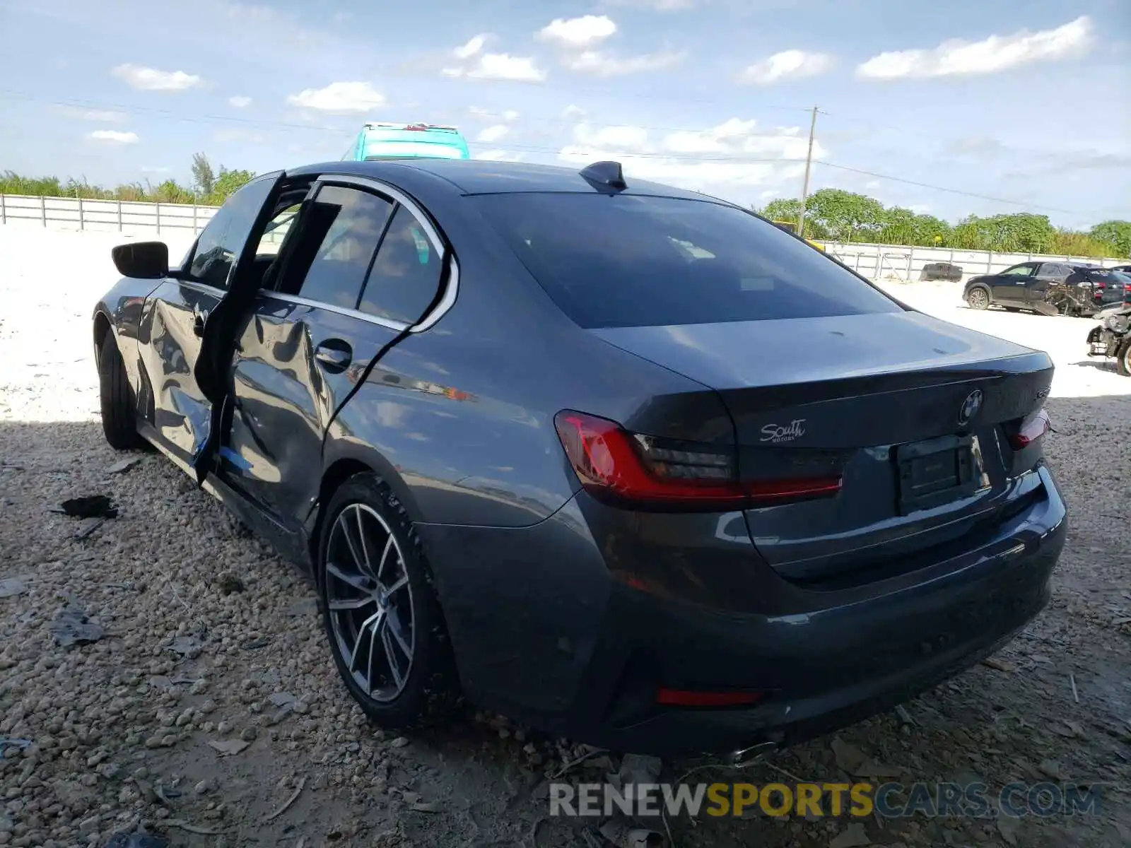 3 Photograph of a damaged car 3MW5R1J04L8B35960 BMW 3 SERIES 2020