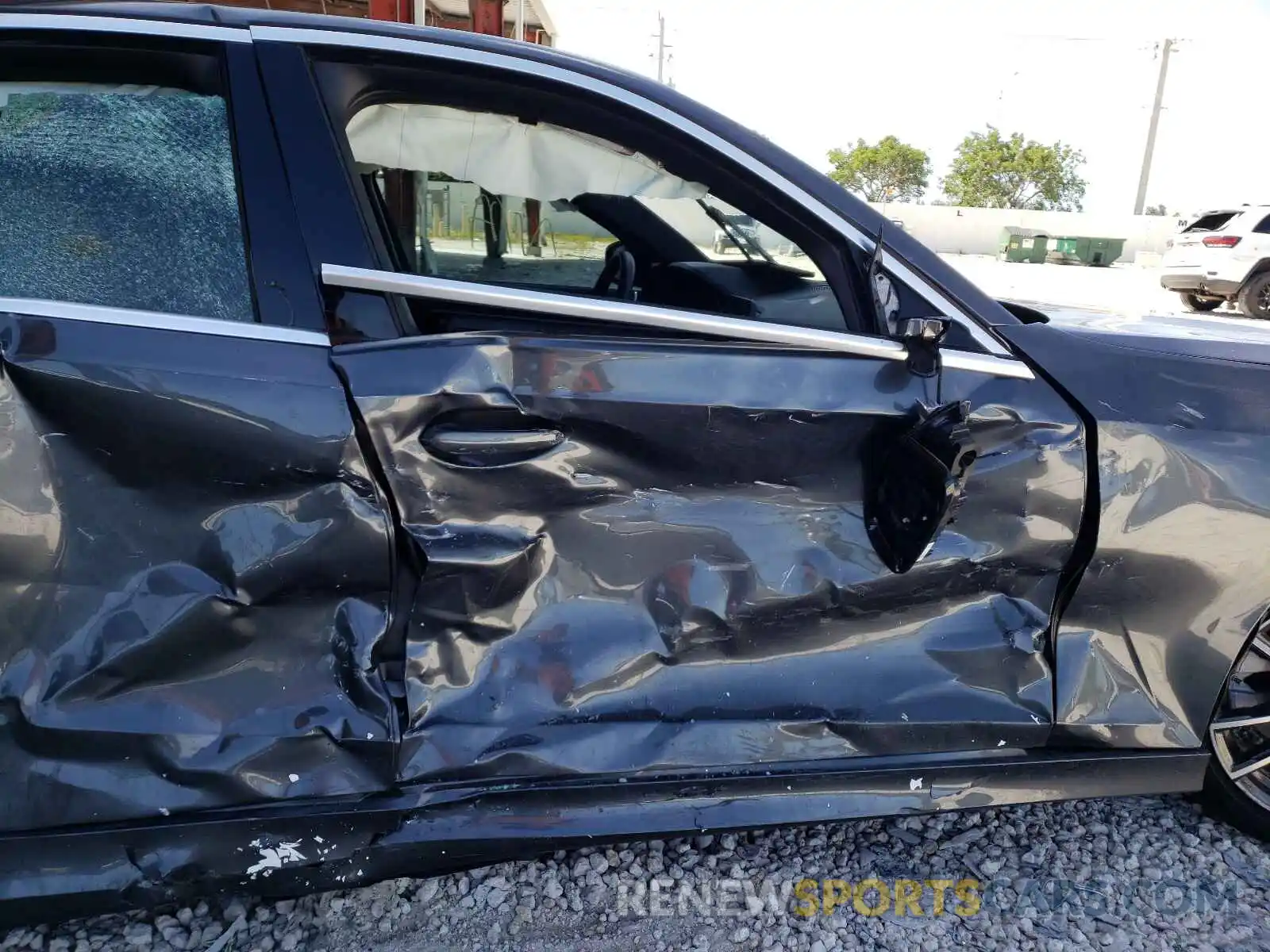 5 Photograph of a damaged car 3MW5R1J04L8B35960 BMW 3 SERIES 2020