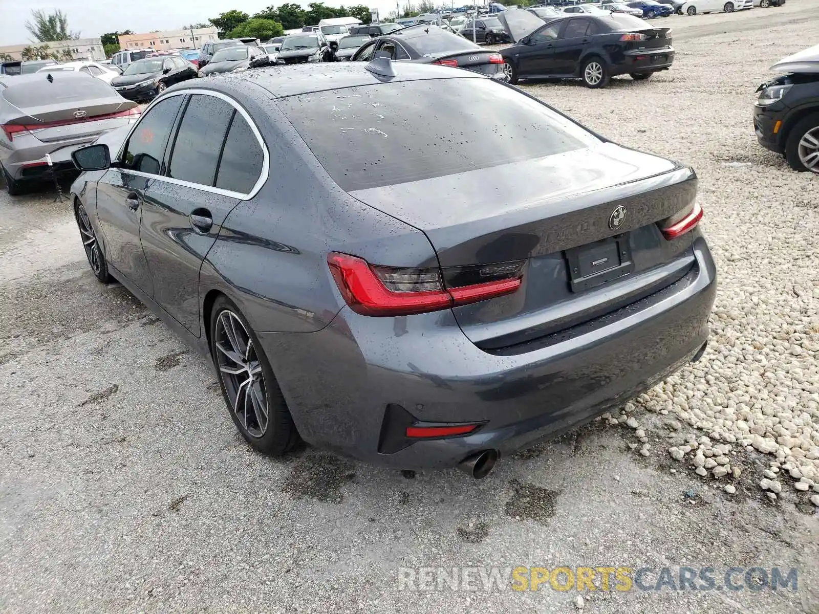 3 Photograph of a damaged car 3MW5R1J04L8B36185 BMW 3 SERIES 2020