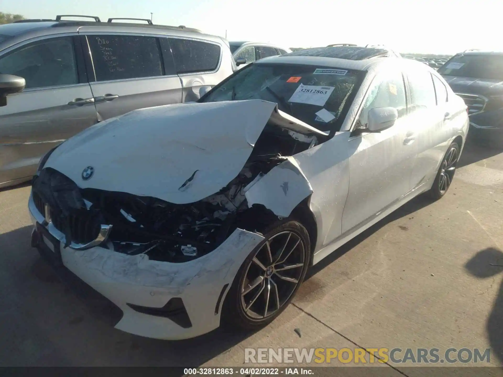 2 Photograph of a damaged car 3MW5R1J05L8B05625 BMW 3 SERIES 2020