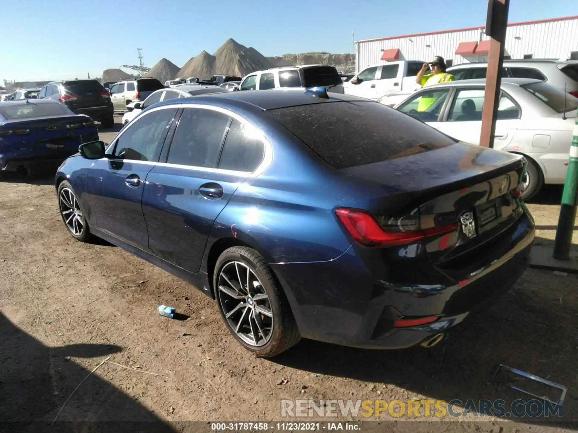 3 Photograph of a damaged car 3MW5R1J05L8B10579 BMW 3 SERIES 2020