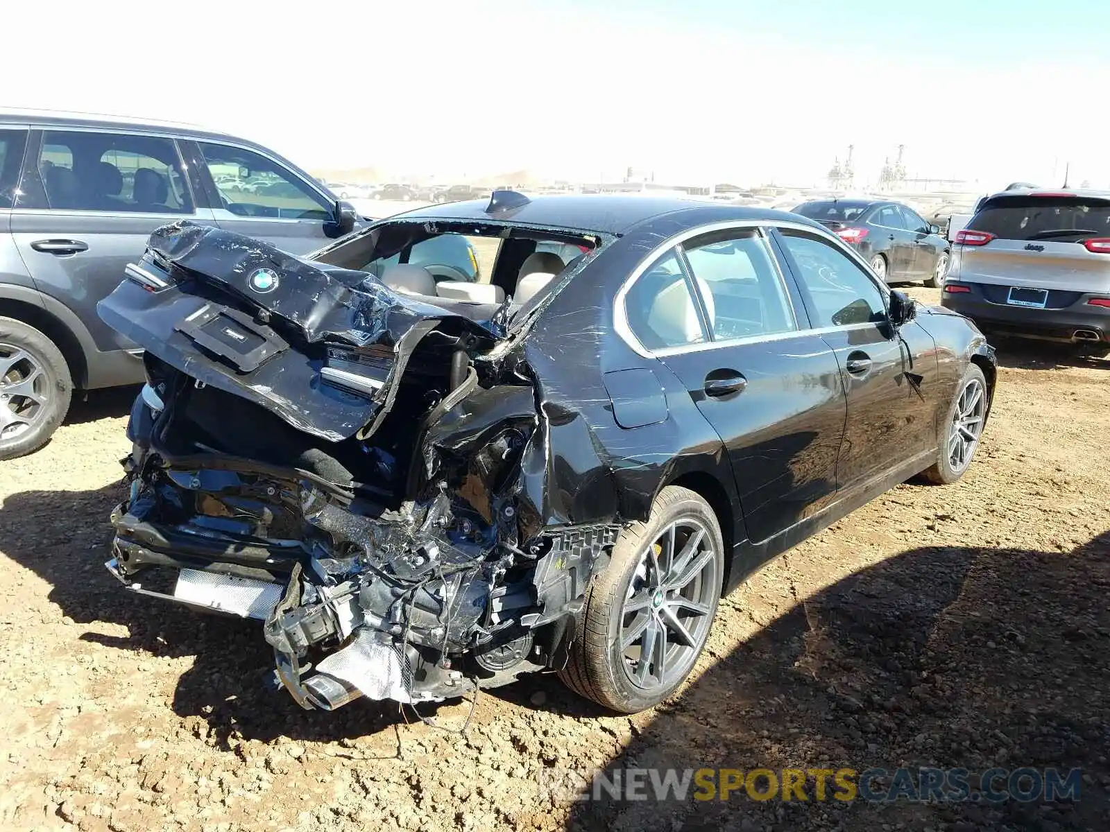 4 Photograph of a damaged car 3MW5R1J05L8B11733 BMW 3 SERIES 2020