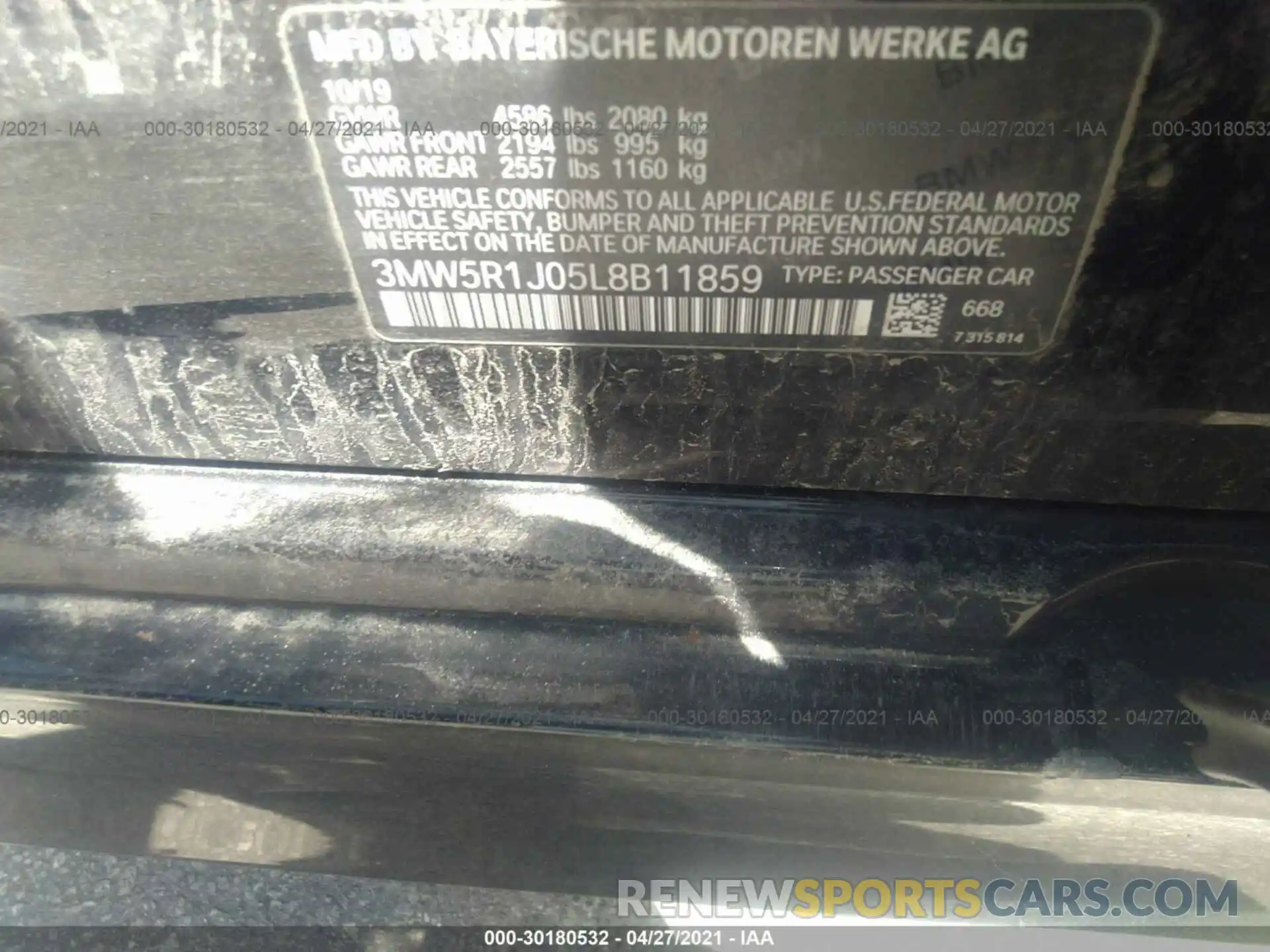 9 Фотография поврежденного автомобиля 3MW5R1J05L8B11859 BMW 3 SERIES 2020