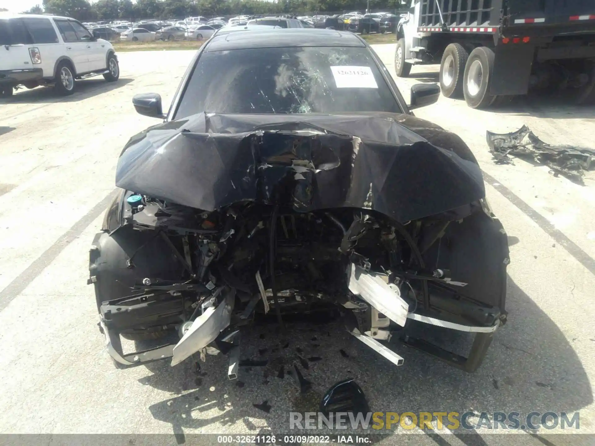 6 Photograph of a damaged car 3MW5R1J05L8B12123 BMW 3 SERIES 2020