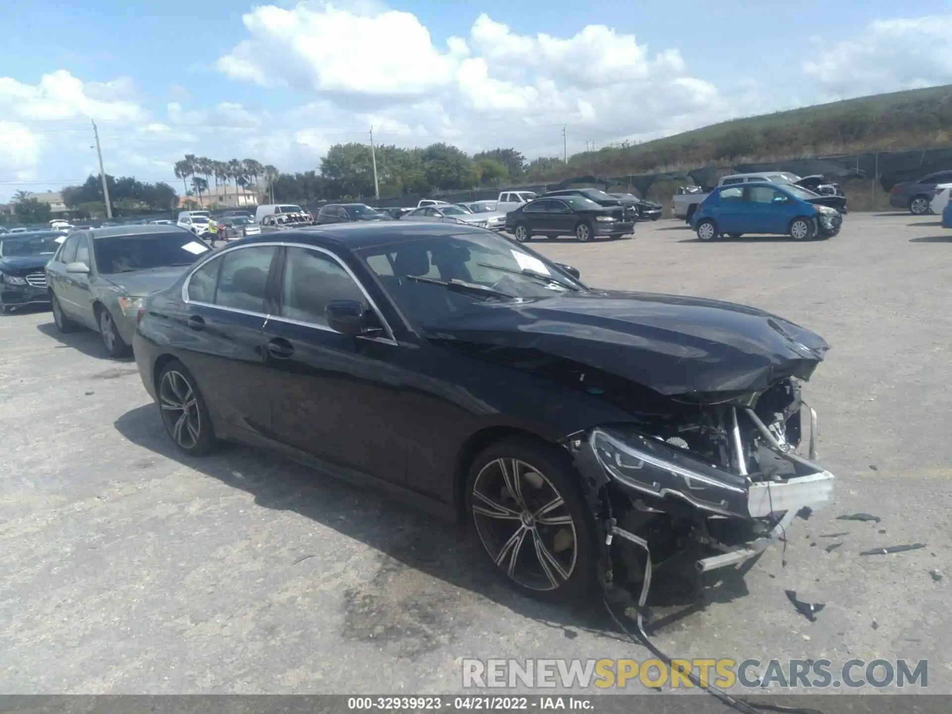 1 Photograph of a damaged car 3MW5R1J05L8B12848 BMW 3 SERIES 2020