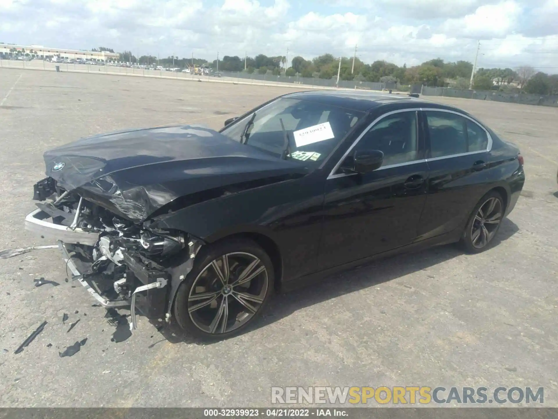 2 Photograph of a damaged car 3MW5R1J05L8B12848 BMW 3 SERIES 2020