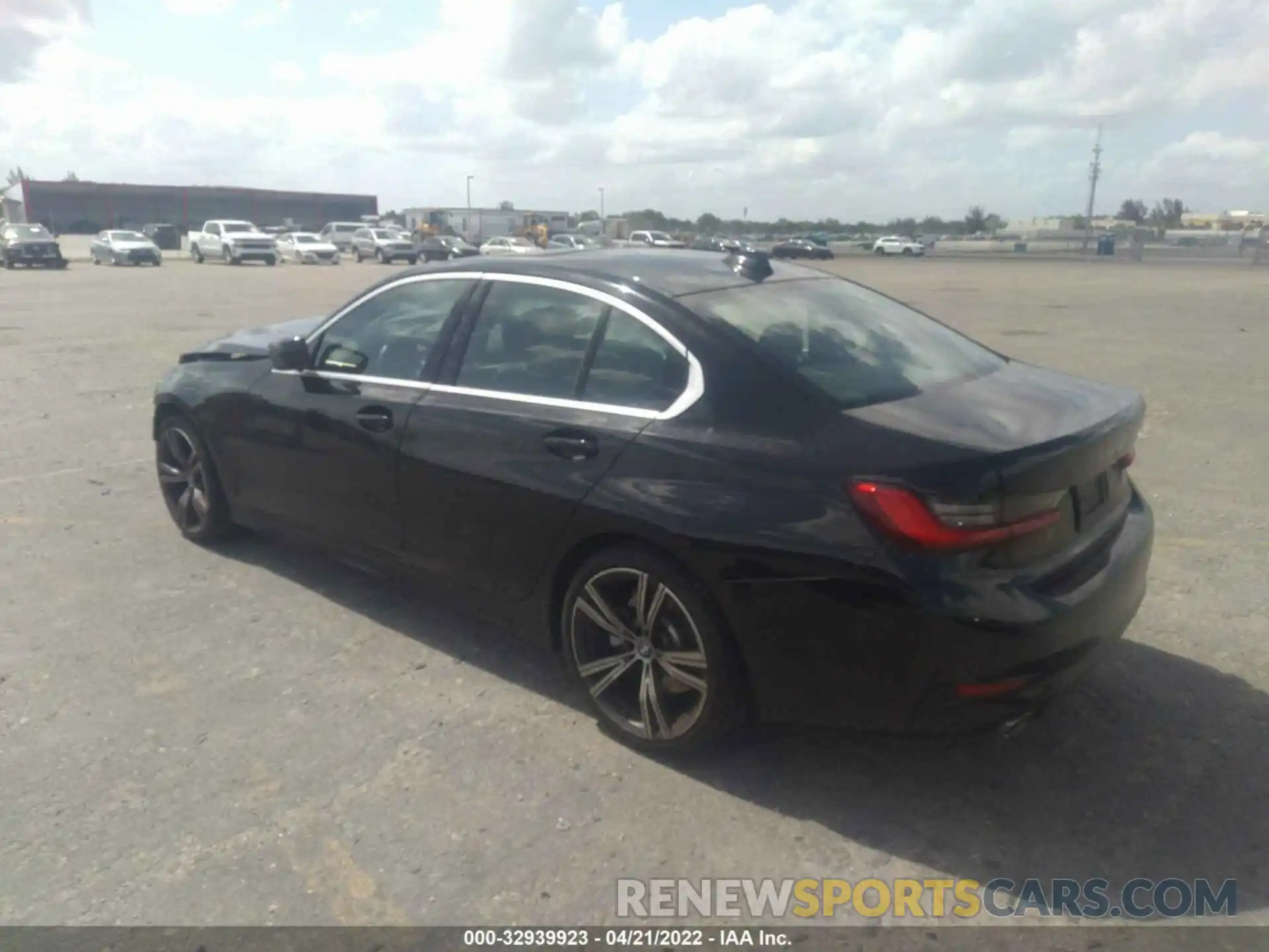 3 Photograph of a damaged car 3MW5R1J05L8B12848 BMW 3 SERIES 2020