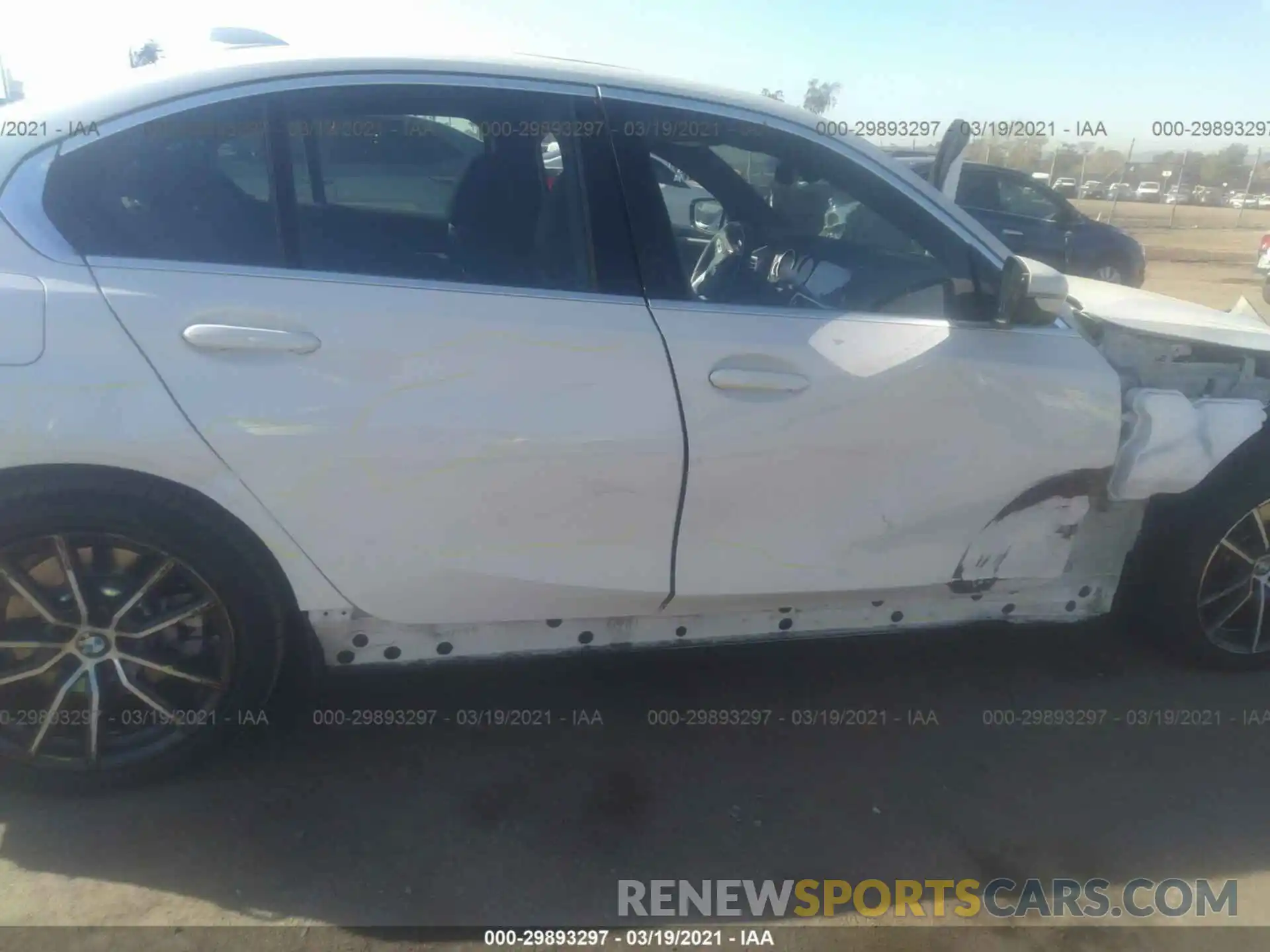 6 Photograph of a damaged car 3MW5R1J05L8B12882 BMW 3 SERIES 2020