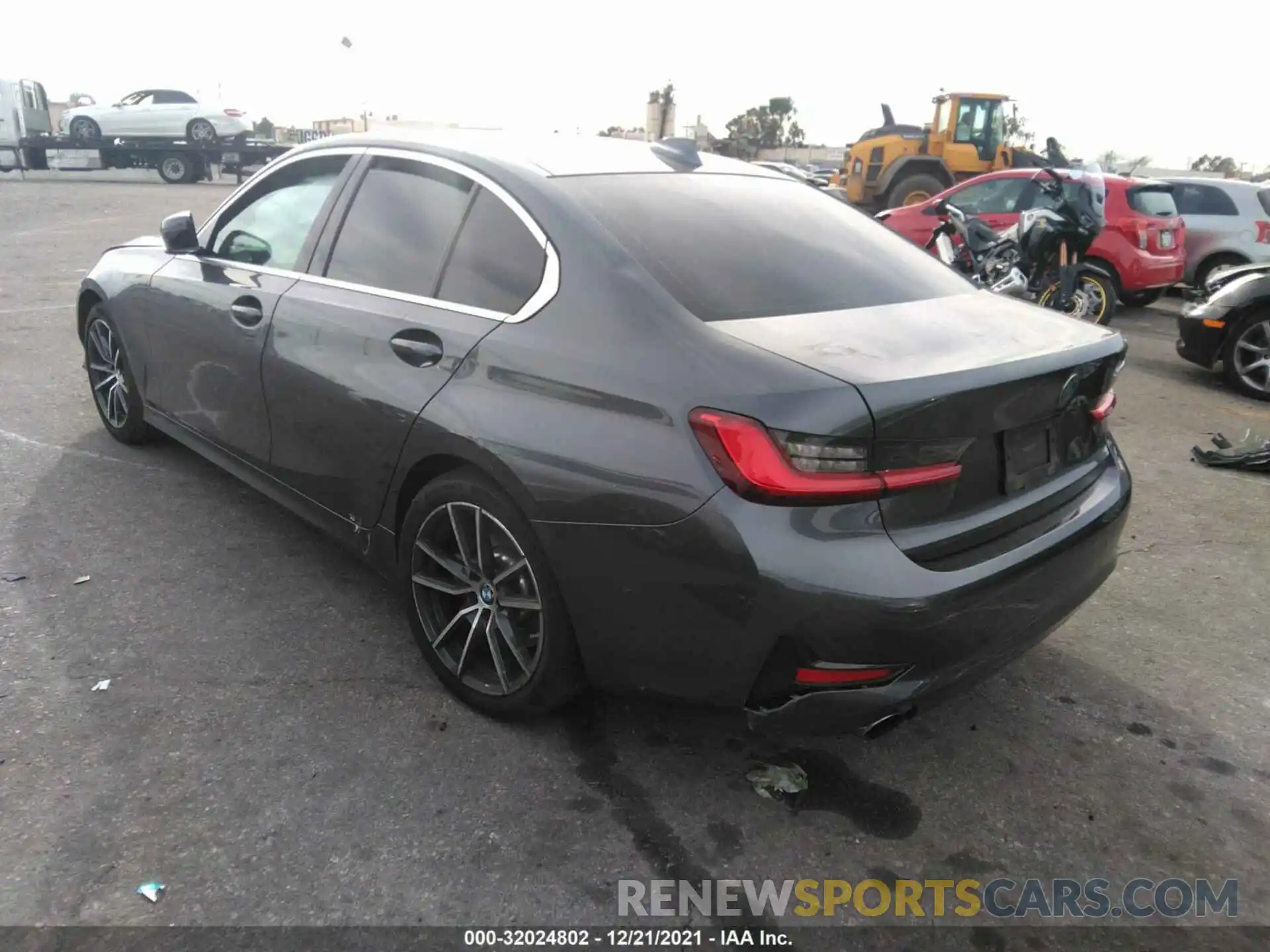 3 Photograph of a damaged car 3MW5R1J05L8B13434 BMW 3 SERIES 2020