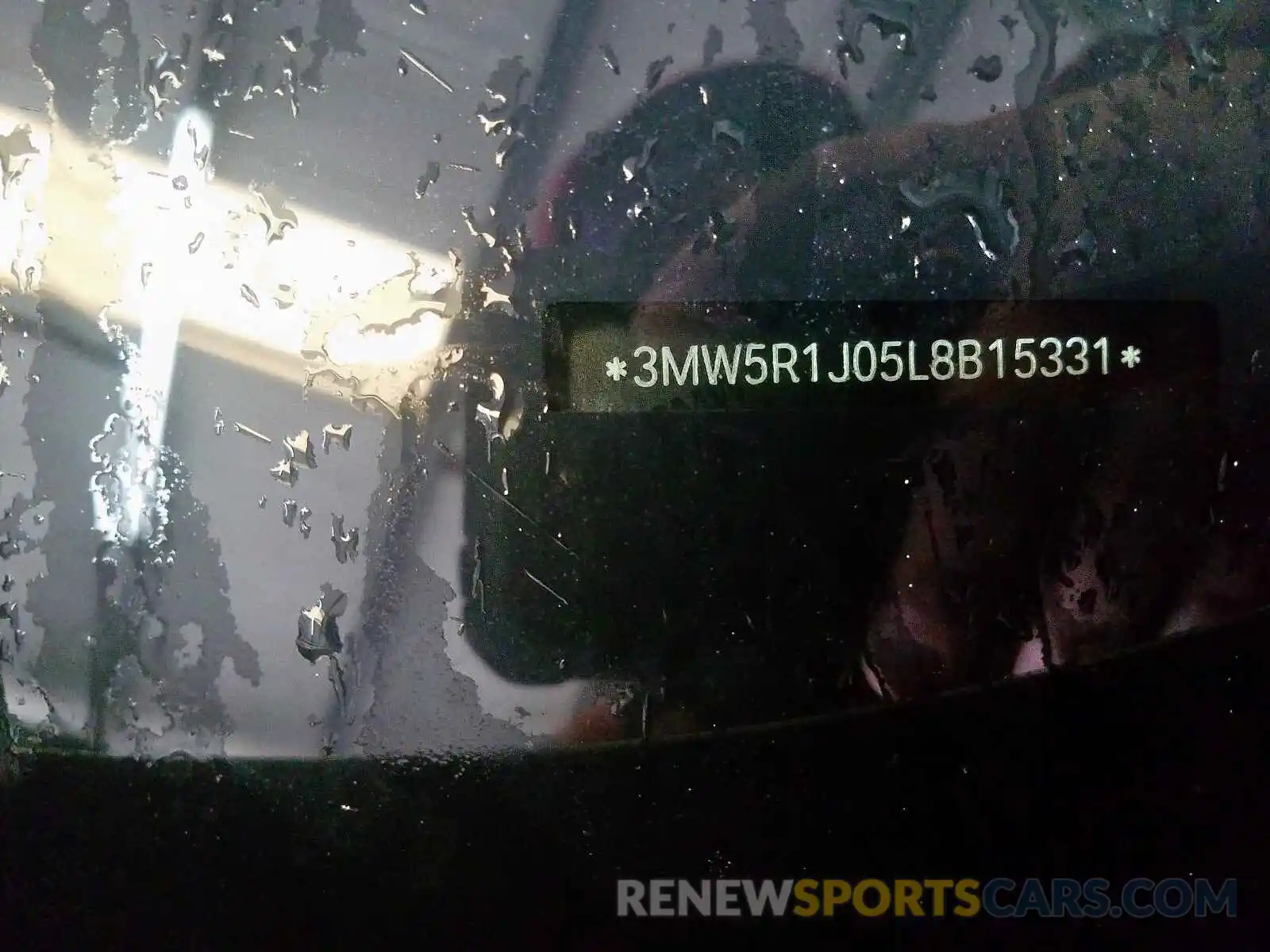 10 Фотография поврежденного автомобиля 3MW5R1J05L8B15331 BMW 3 SERIES 2020