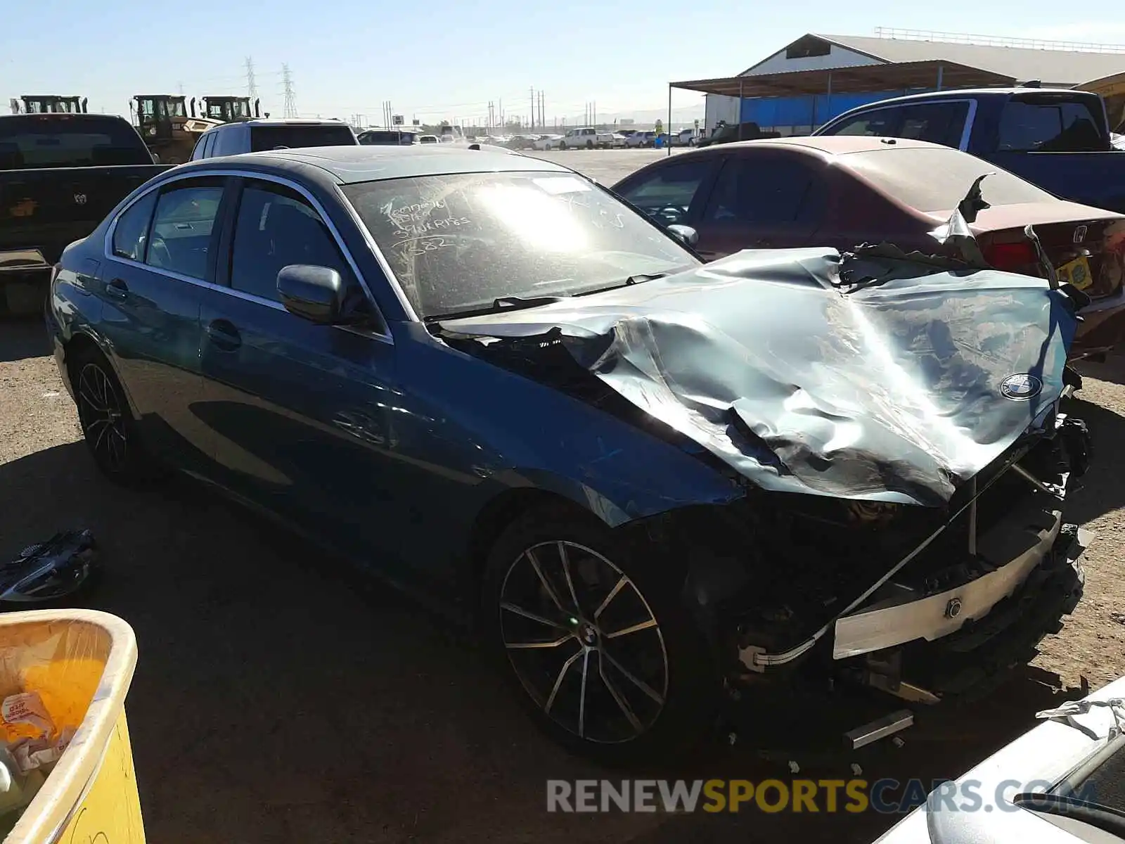 1 Photograph of a damaged car 3MW5R1J05L8B21582 BMW 3 SERIES 2020