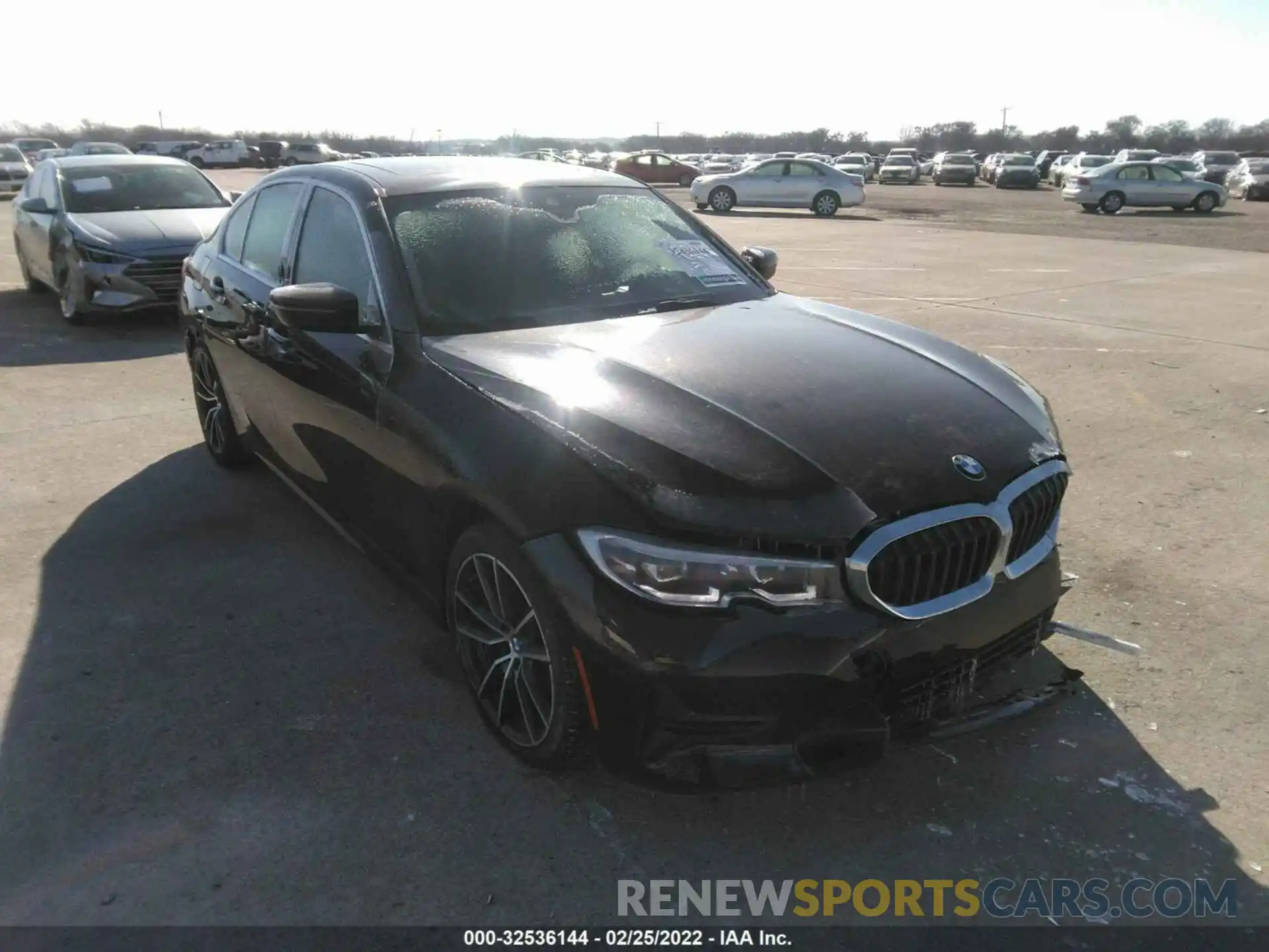 1 Photograph of a damaged car 3MW5R1J05L8B22067 BMW 3 SERIES 2020