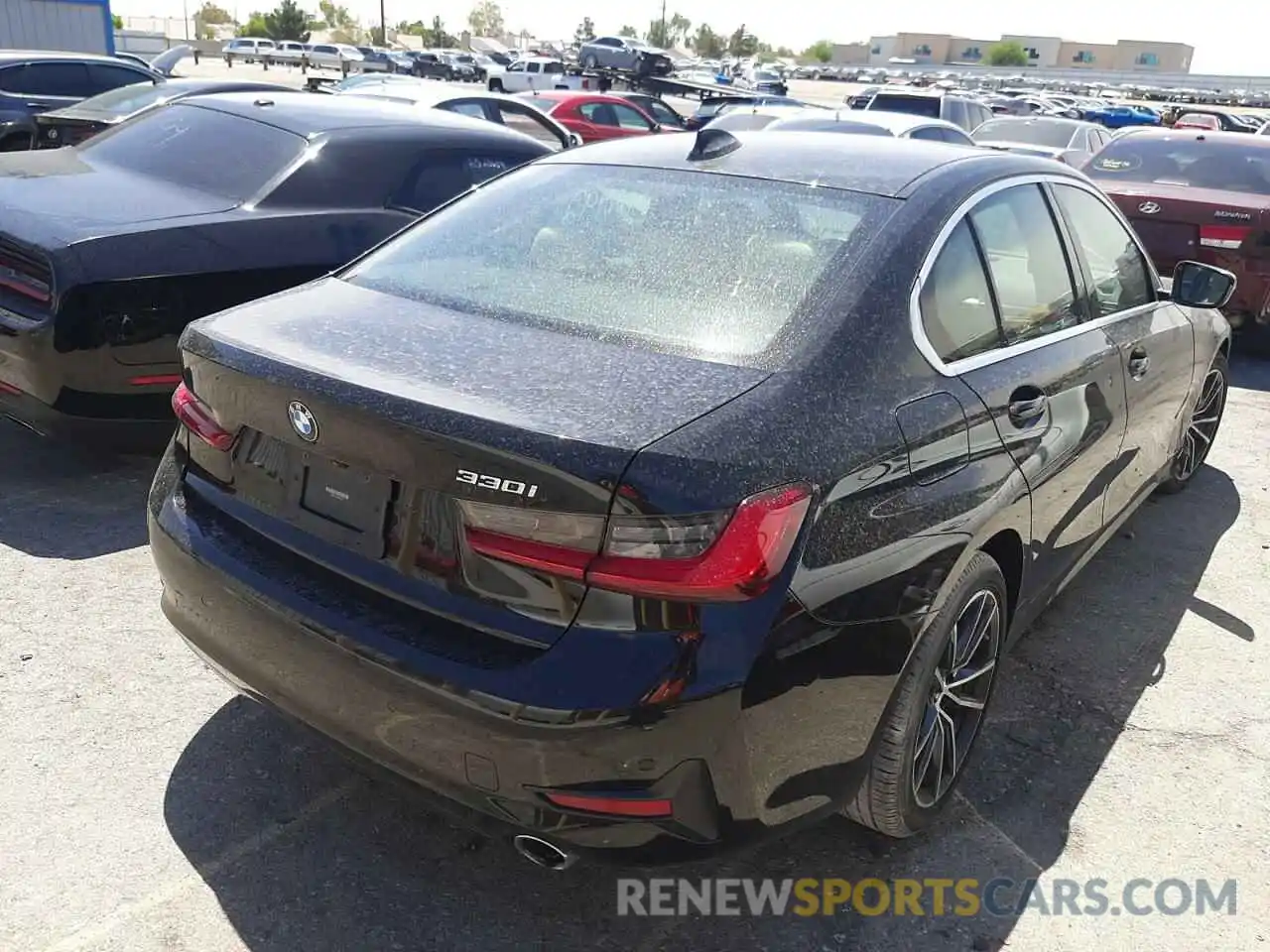 4 Photograph of a damaged car 3MW5R1J05L8B23249 BMW 3 SERIES 2020