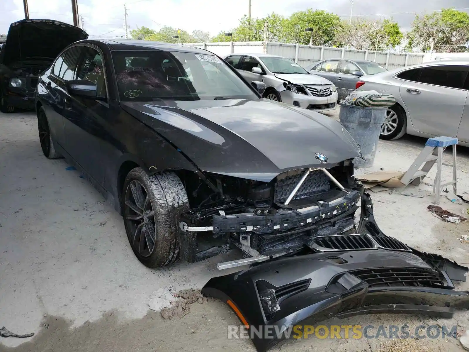 1 Photograph of a damaged car 3MW5R1J05L8B45249 BMW 3 SERIES 2020